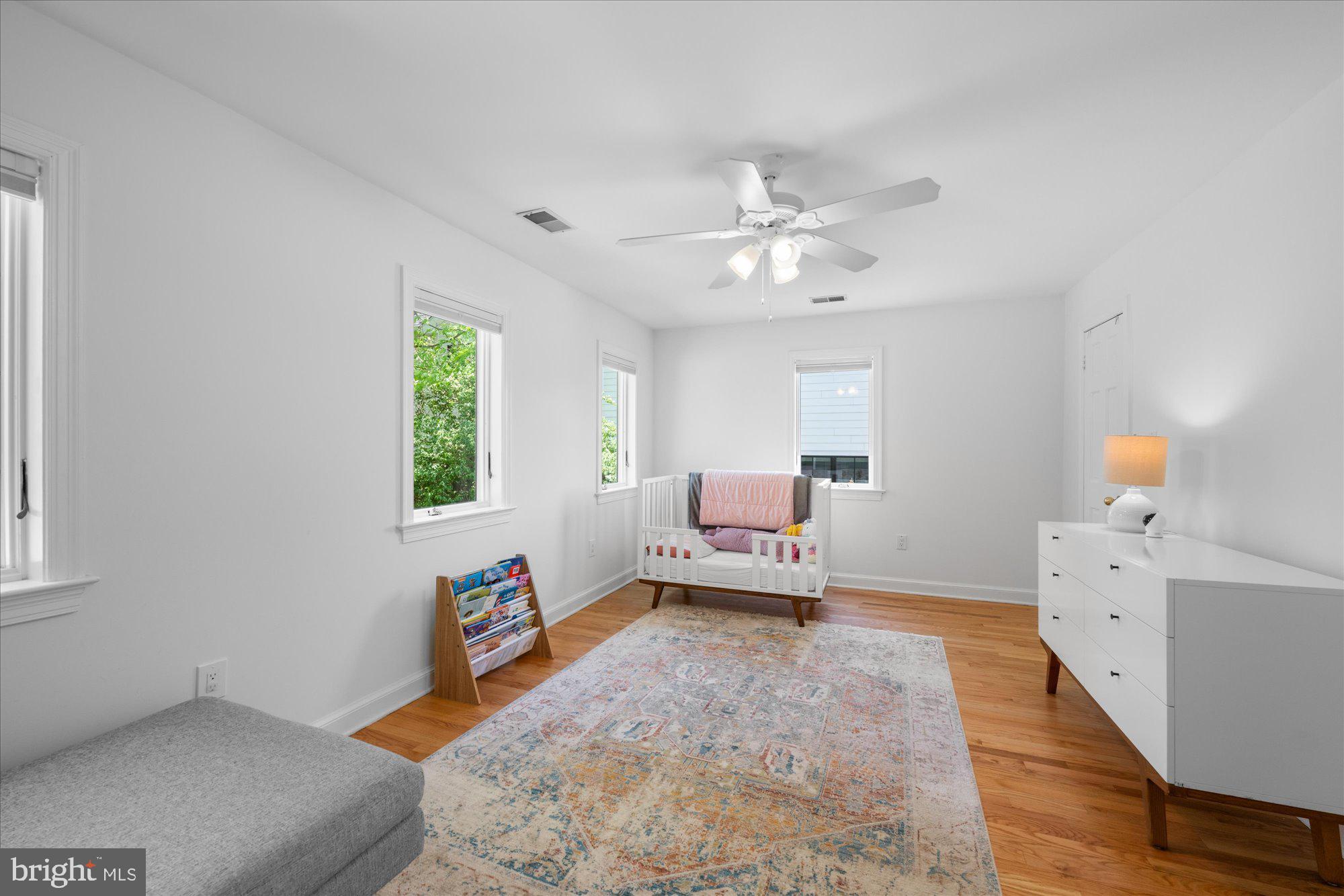 5129 BRADLEY BOULEVARD