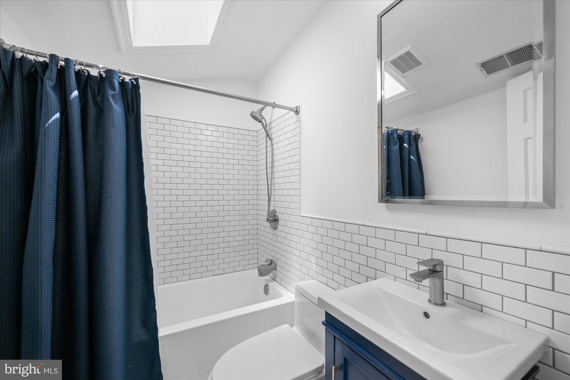 5129 BRADLEY BOULEVARD