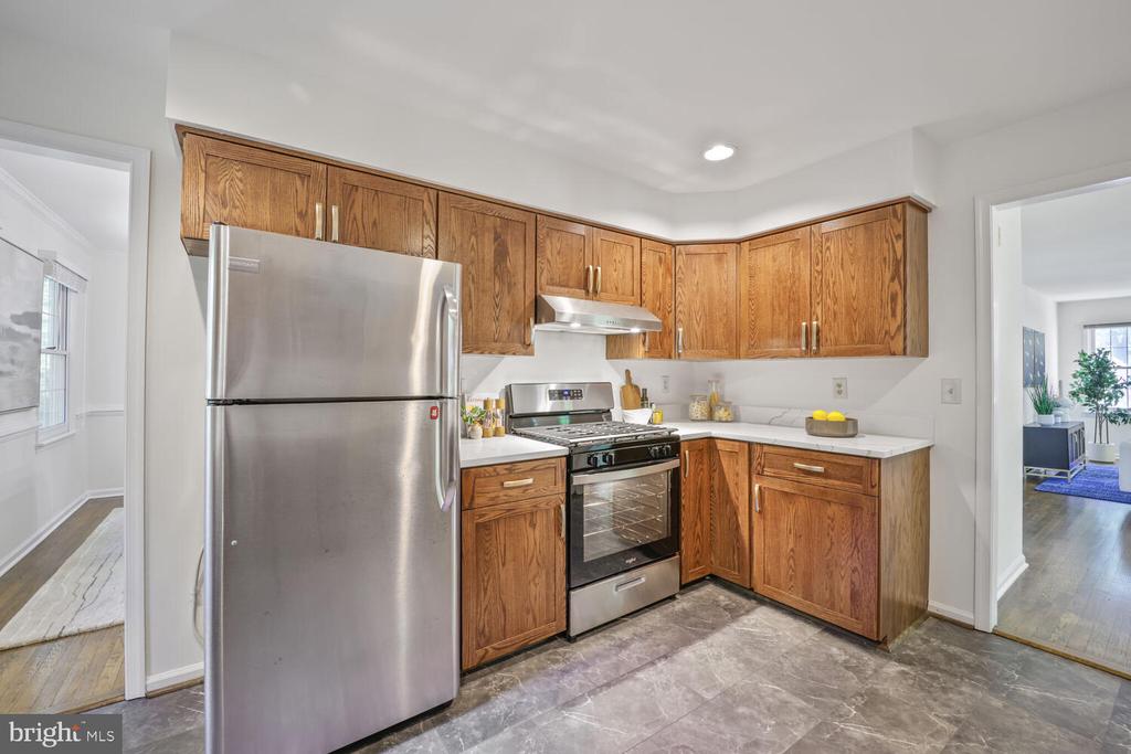 1531 LIVE OAK DRIVE