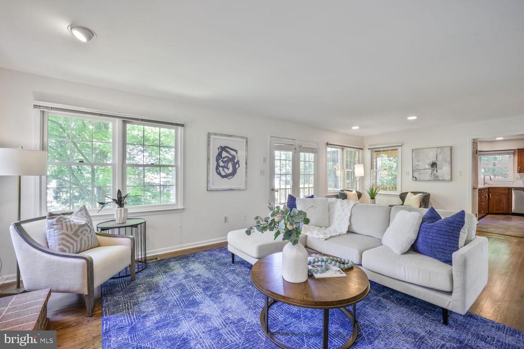 1531 LIVE OAK DRIVE