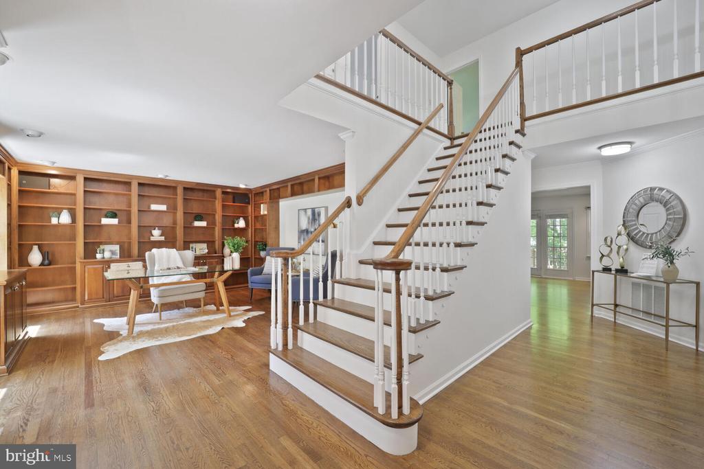 1531 LIVE OAK DRIVE