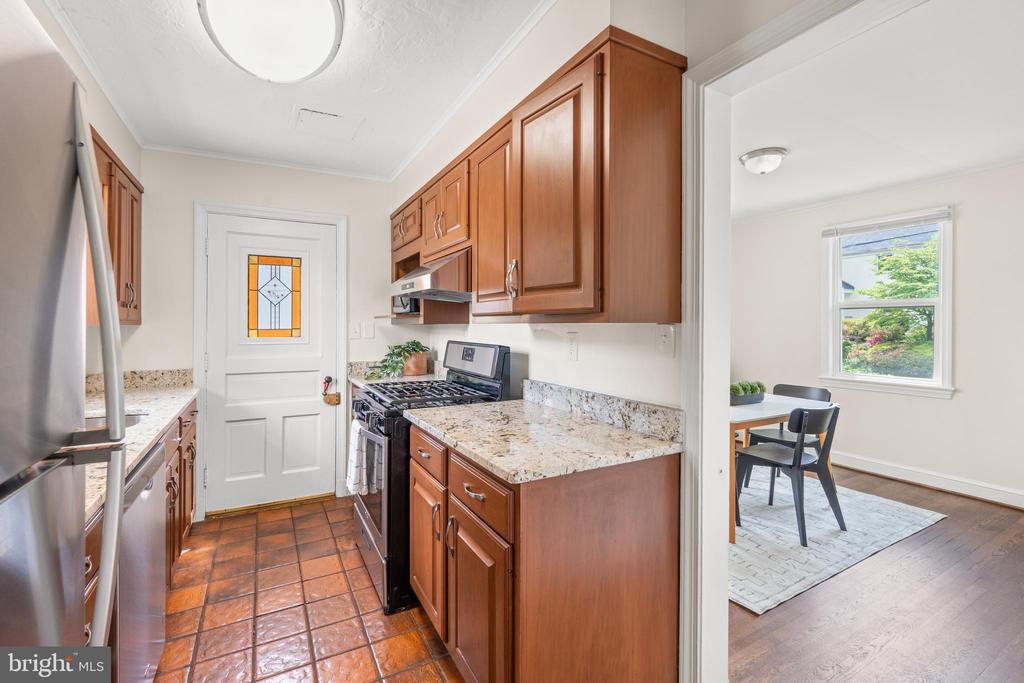 7823 MARION LANE