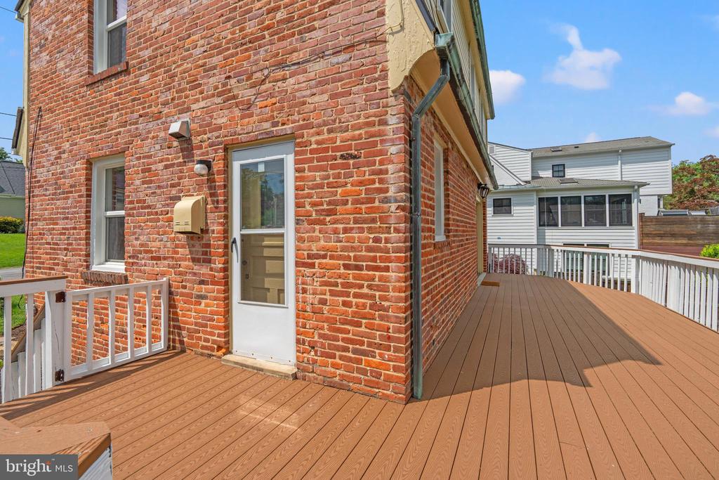 7823 MARION LANE