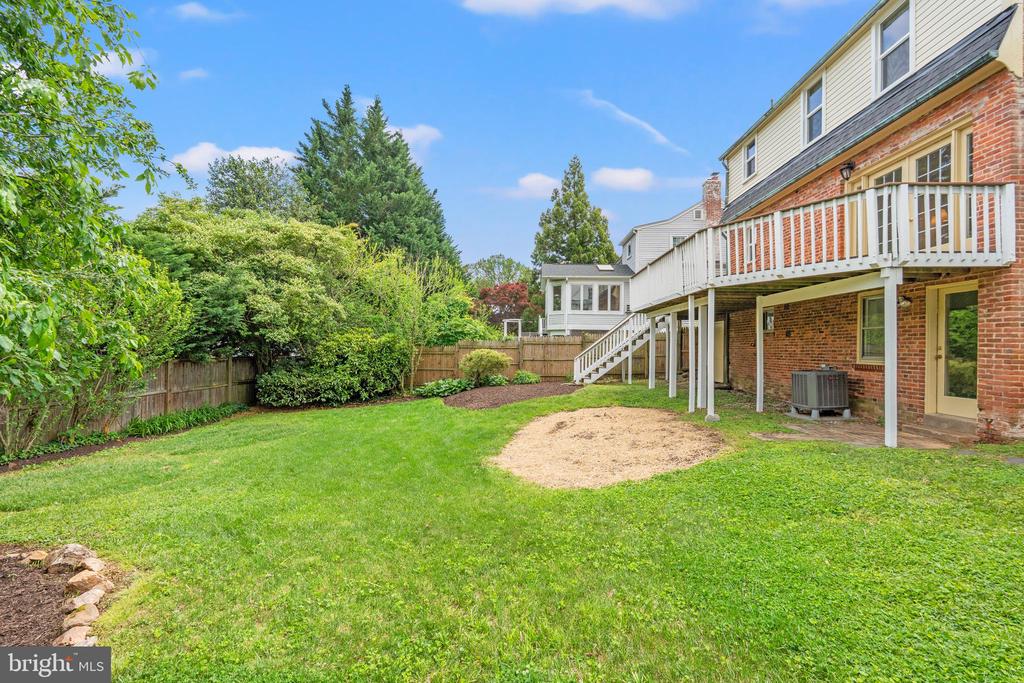 7823 MARION LANE