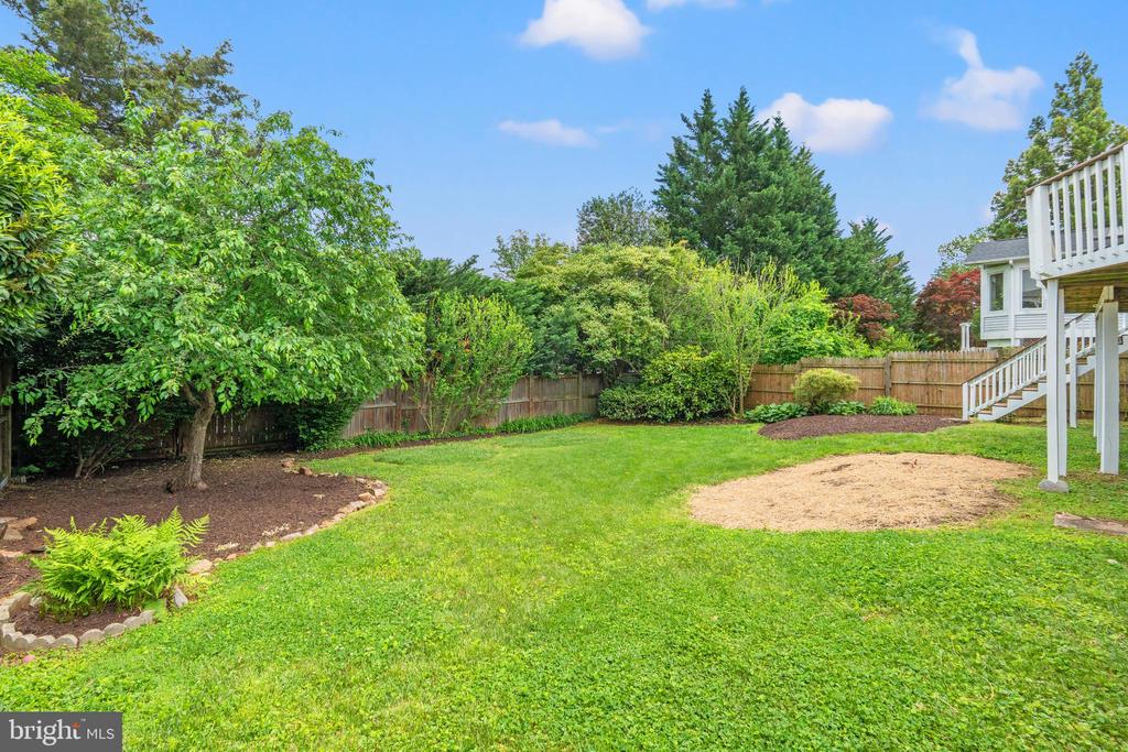 7823 MARION LANE