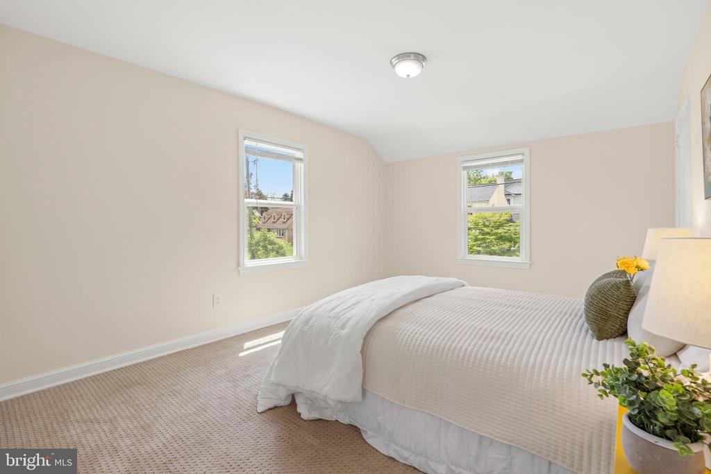 7823 MARION LANE