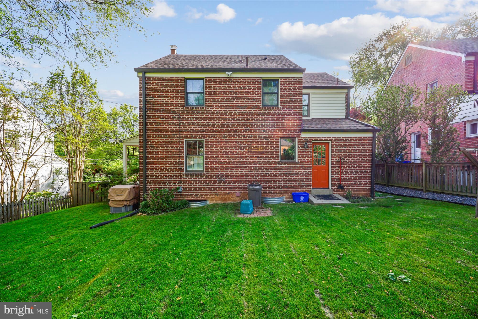2724 COLSTON DRIVE