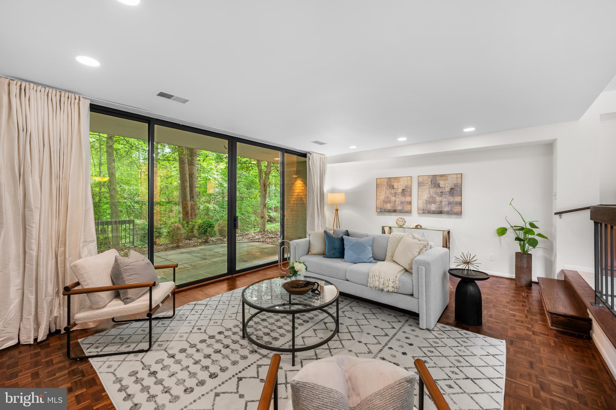 4928 SENTINEL DRIVE 1-106