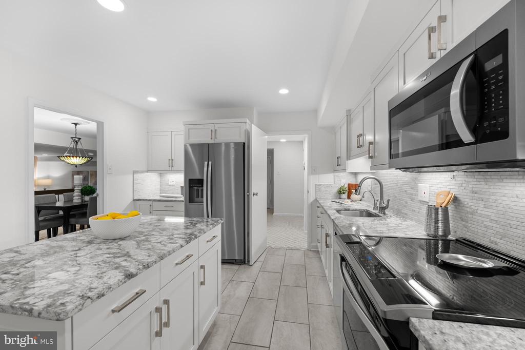 4928 SENTINEL DRIVE 1-106