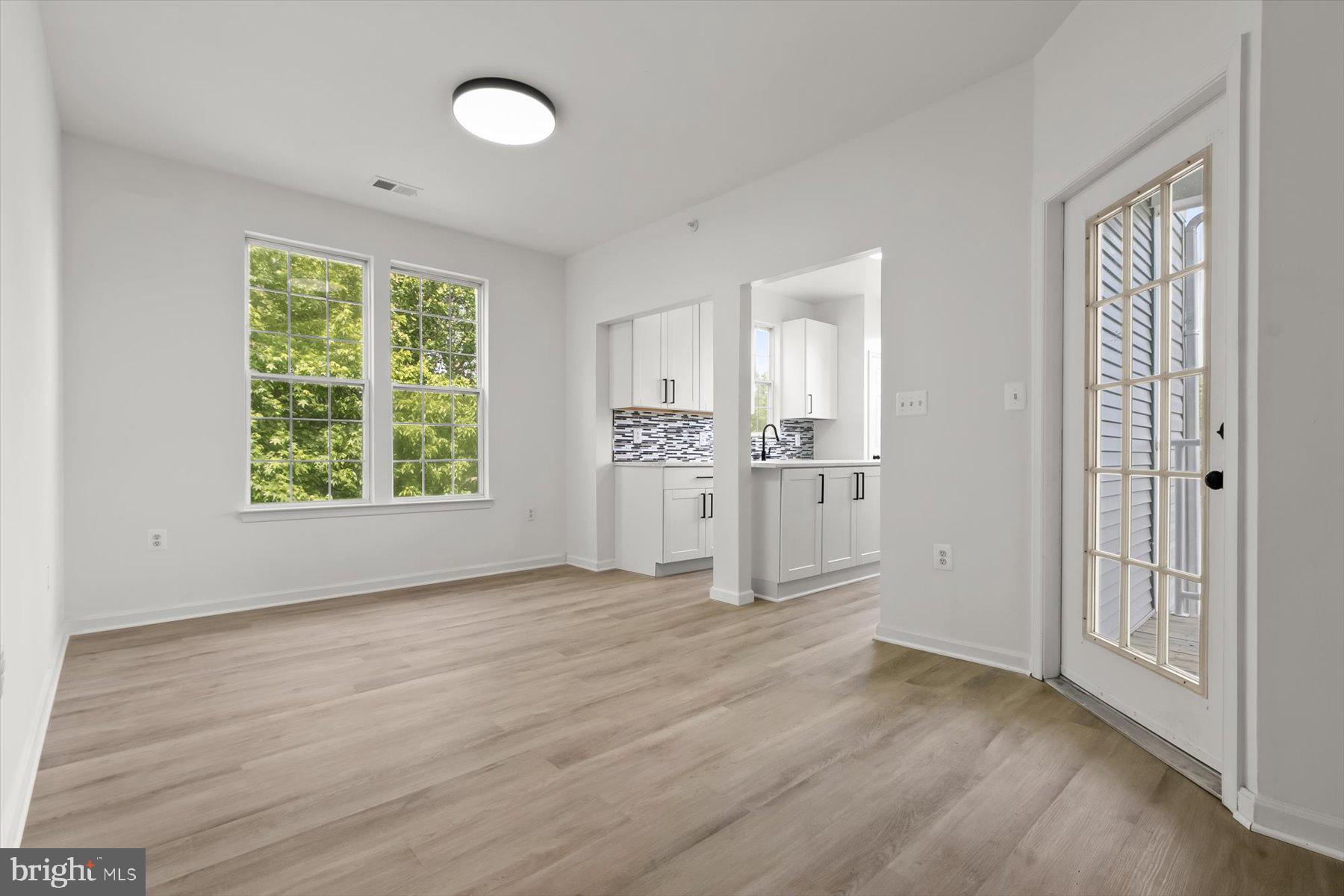 9800 LEATHERFERN TERRACE 303-255