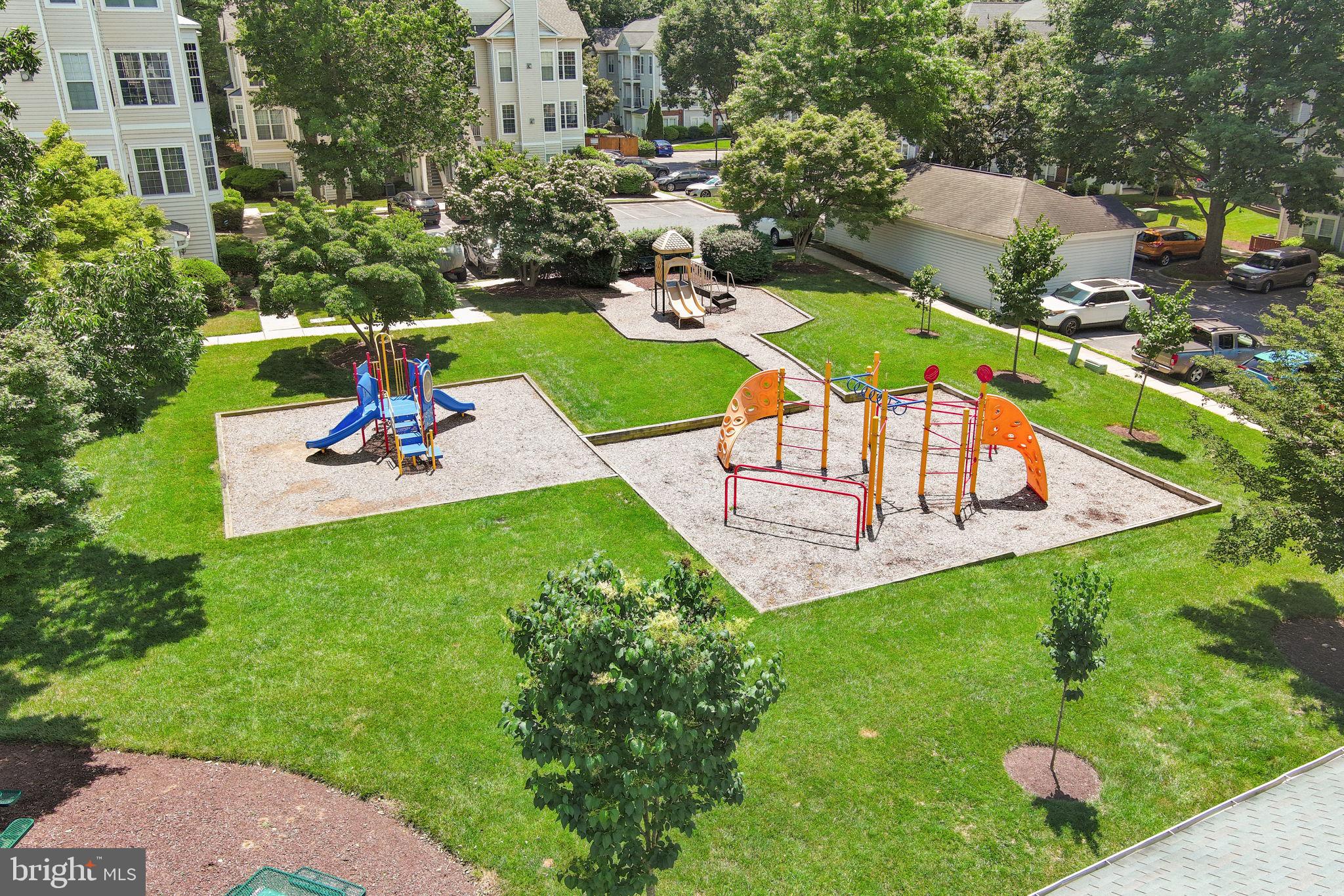 9800 LEATHERFERN TERRACE 303-255