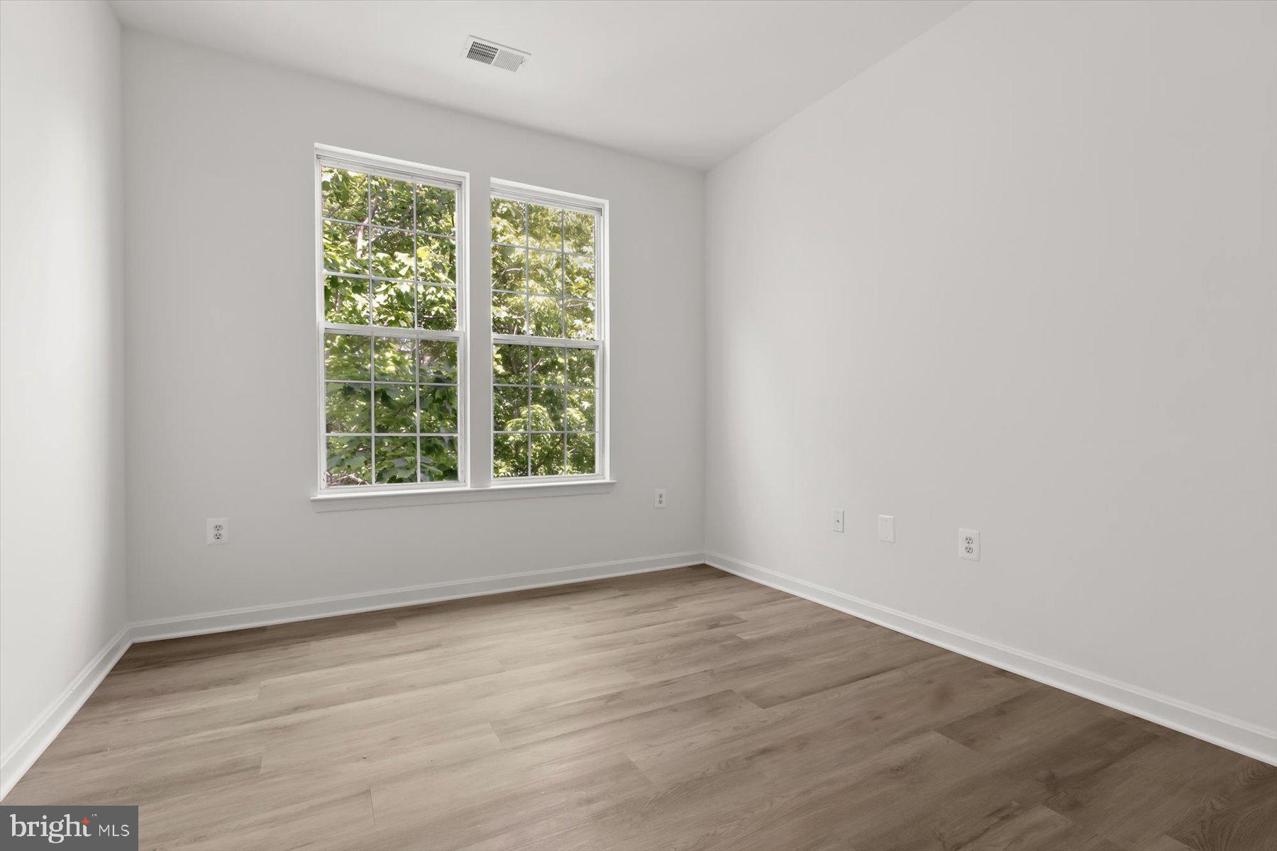 9800 LEATHERFERN TERRACE 303-255