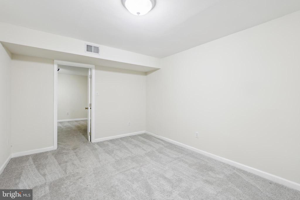 10506 WHITE CLOVER TERRACE