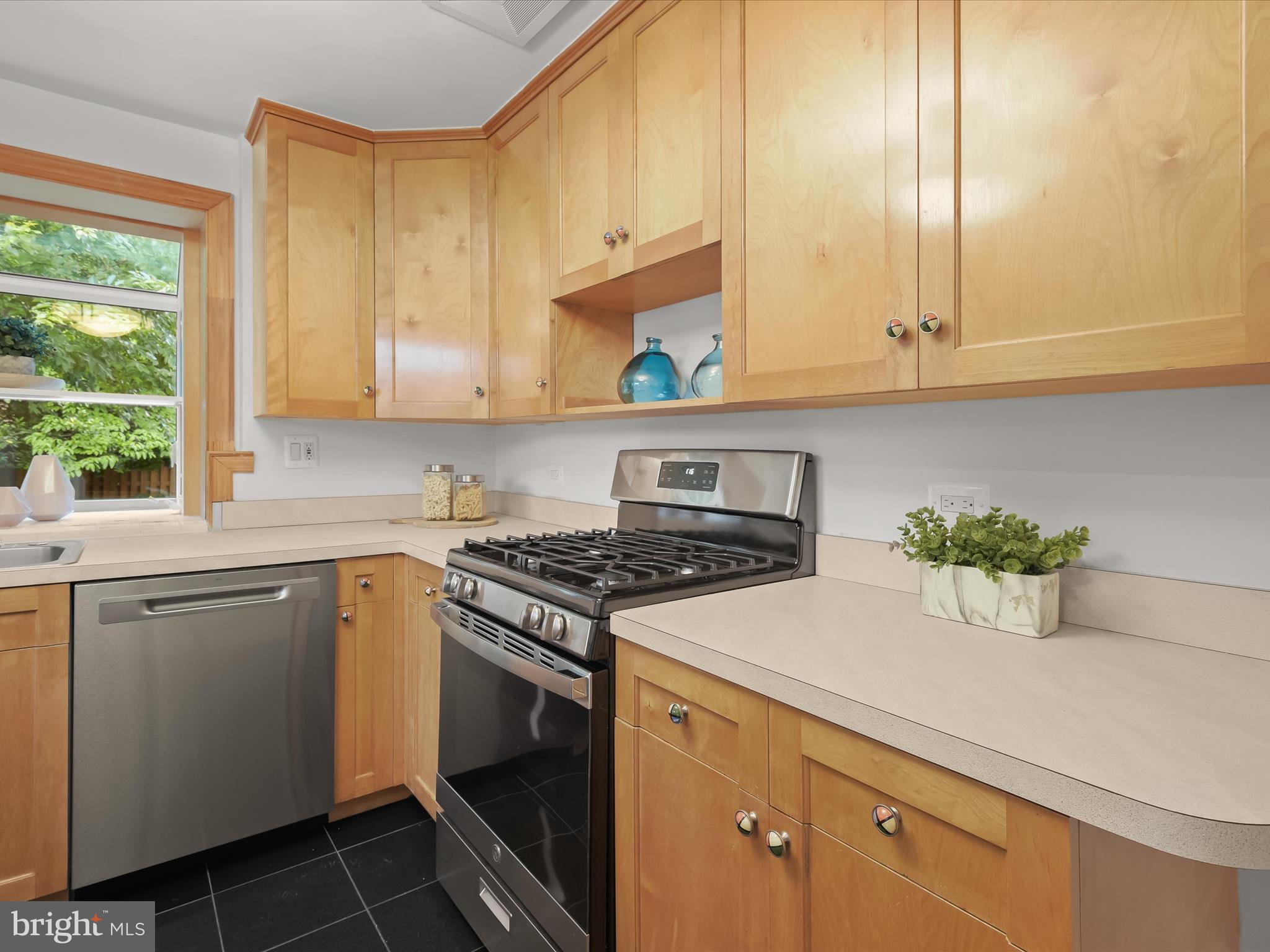 5111 FLANDERS AVENUE