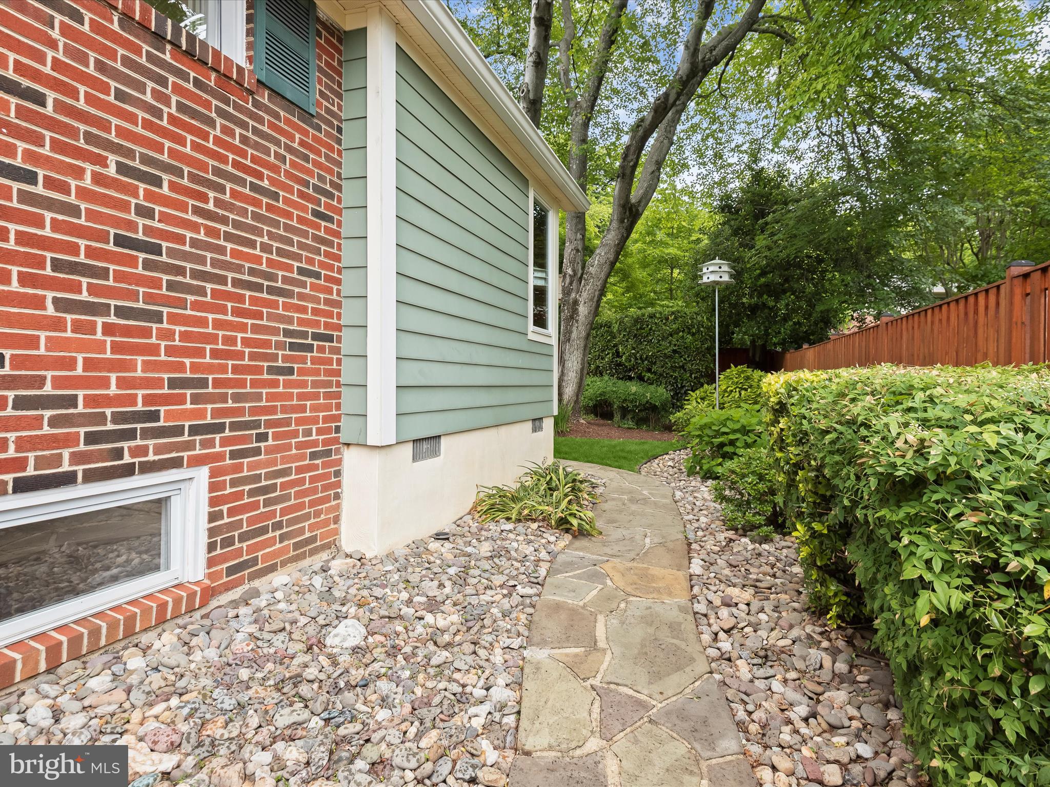 5111 FLANDERS AVENUE