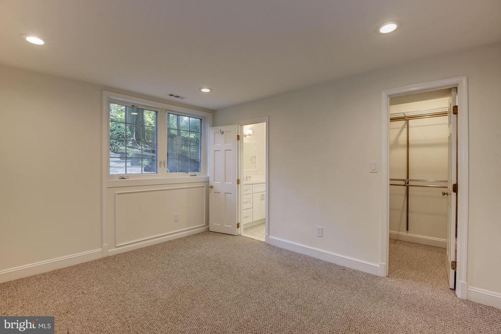 5308 FALMOUTH ROAD