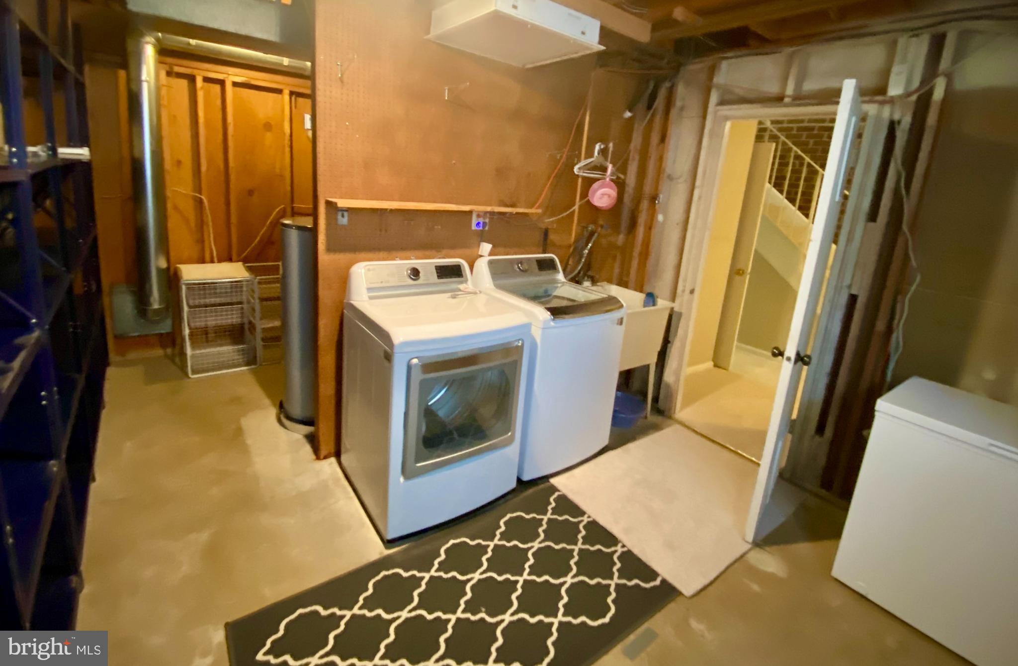 8113 INVERNESS RIDGE