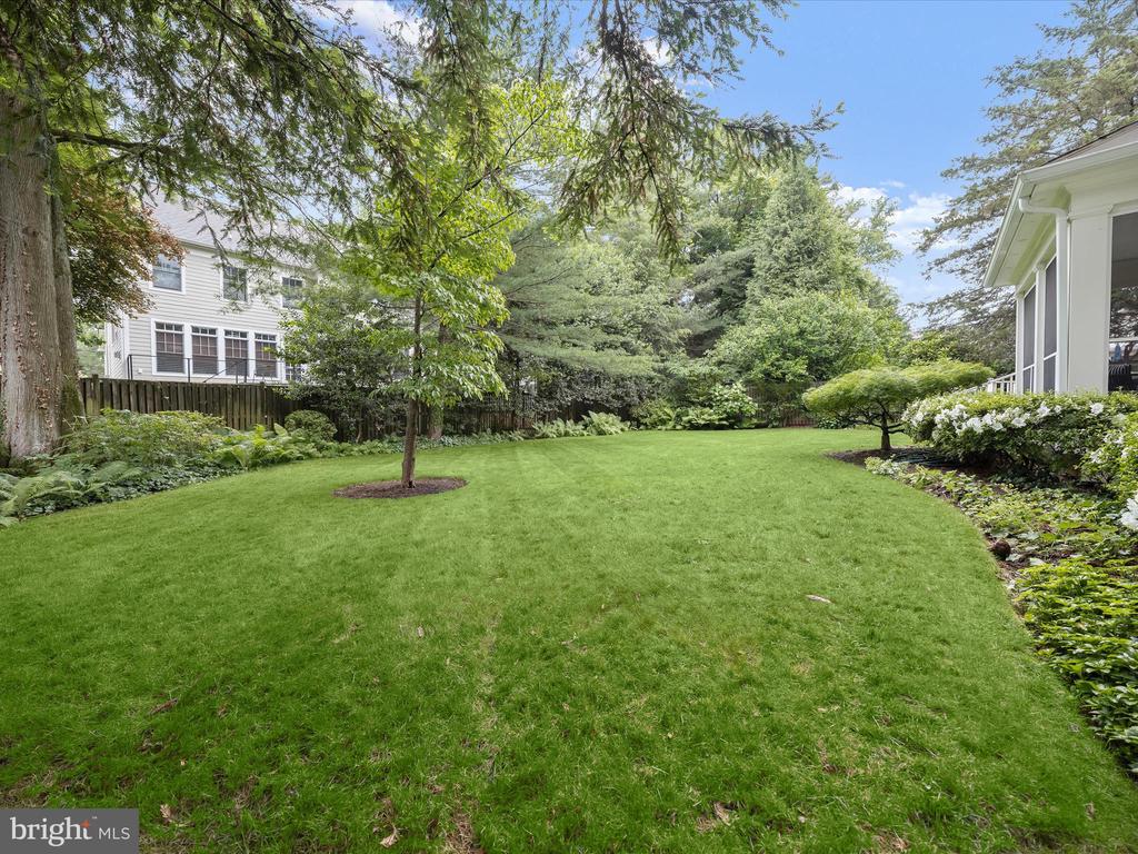 7504 MARBURY ROAD