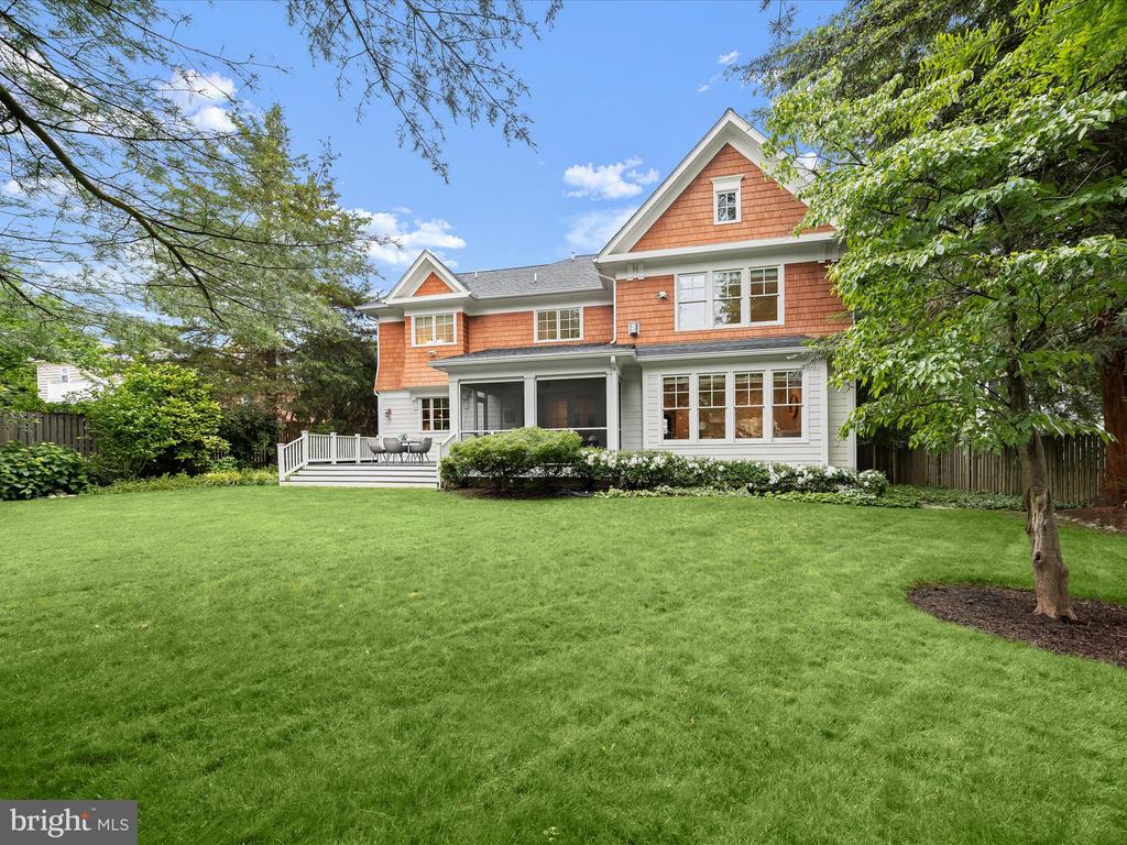 7504 MARBURY ROAD