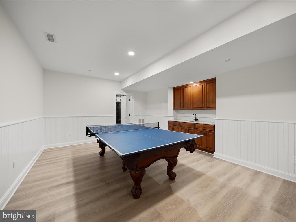 7504 MARBURY ROAD