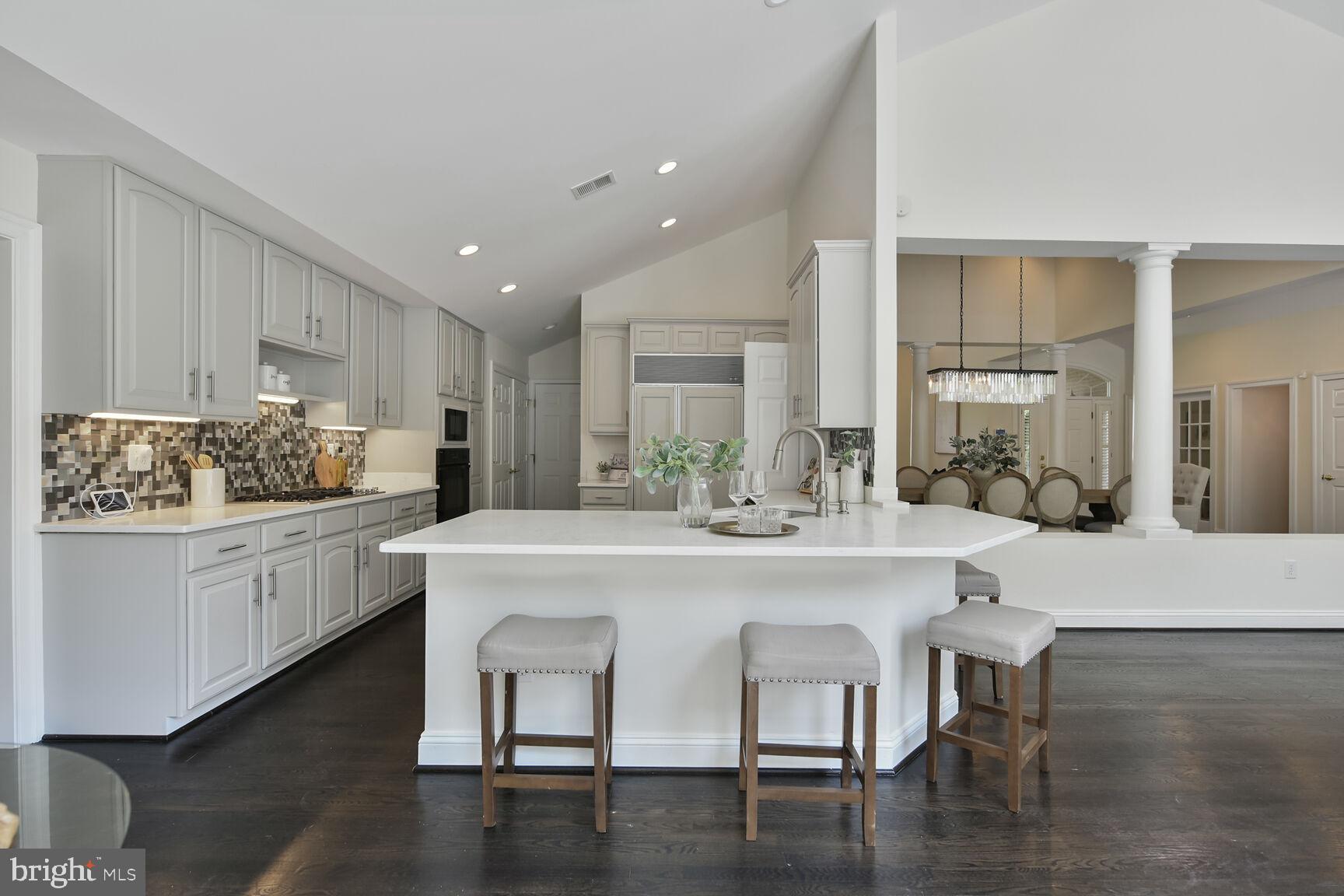 10205 SWEETWOOD AVENUE