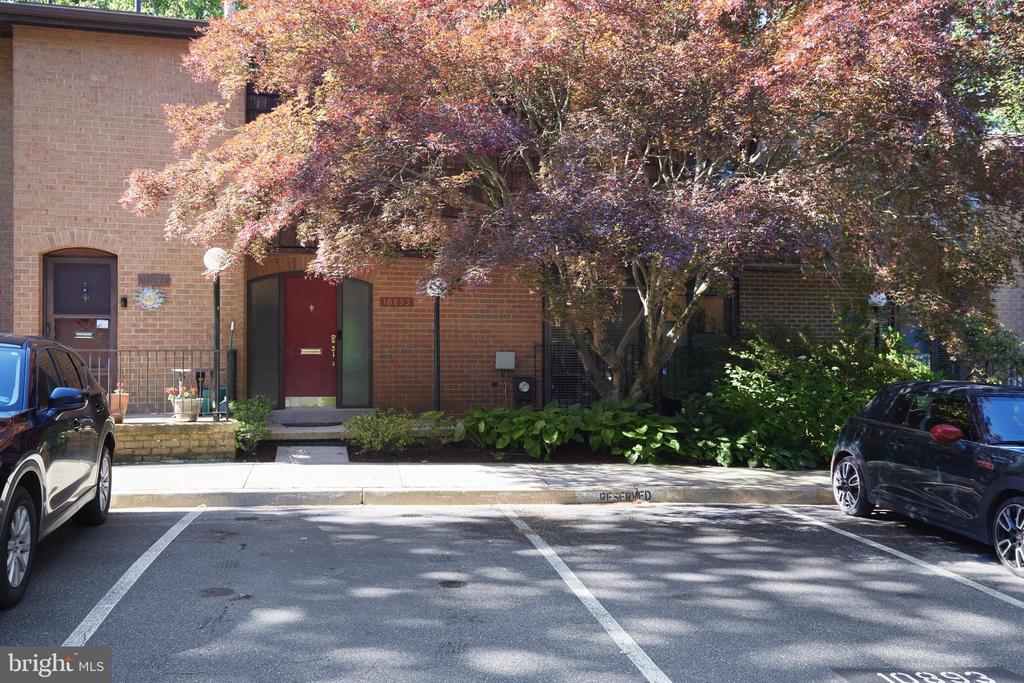 10893 DEBORAH DRIVE