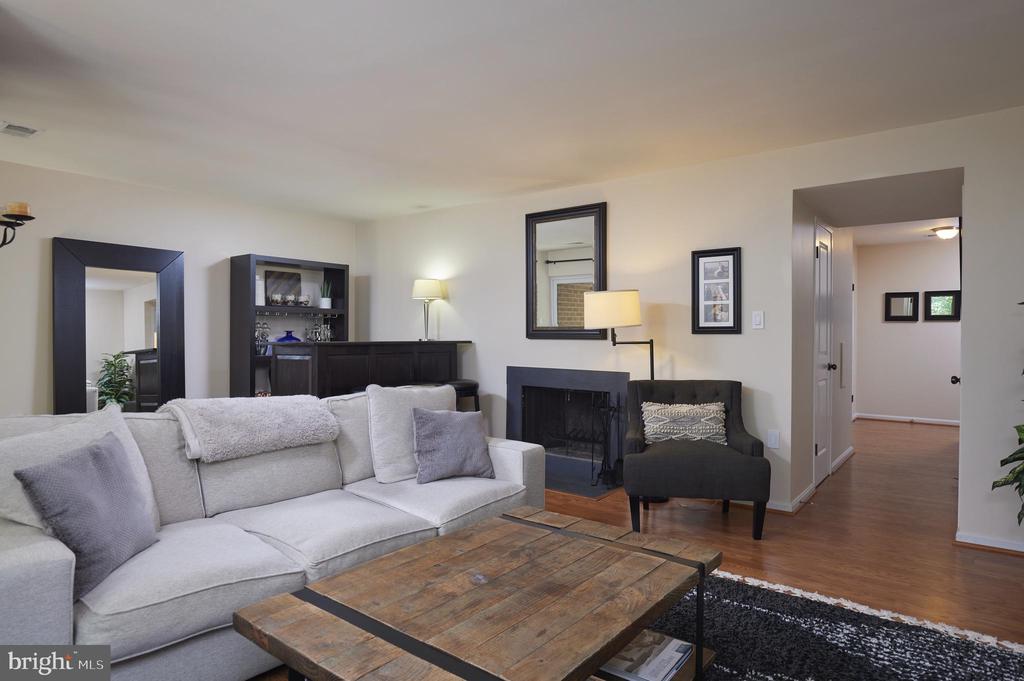 10893 DEBORAH DRIVE