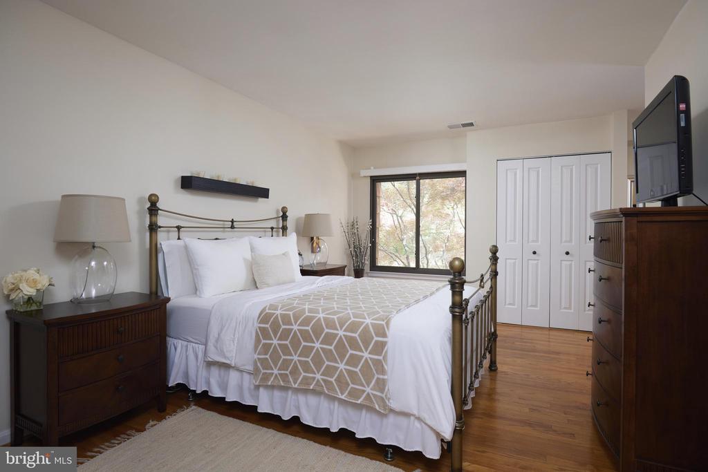 10893 DEBORAH DRIVE
