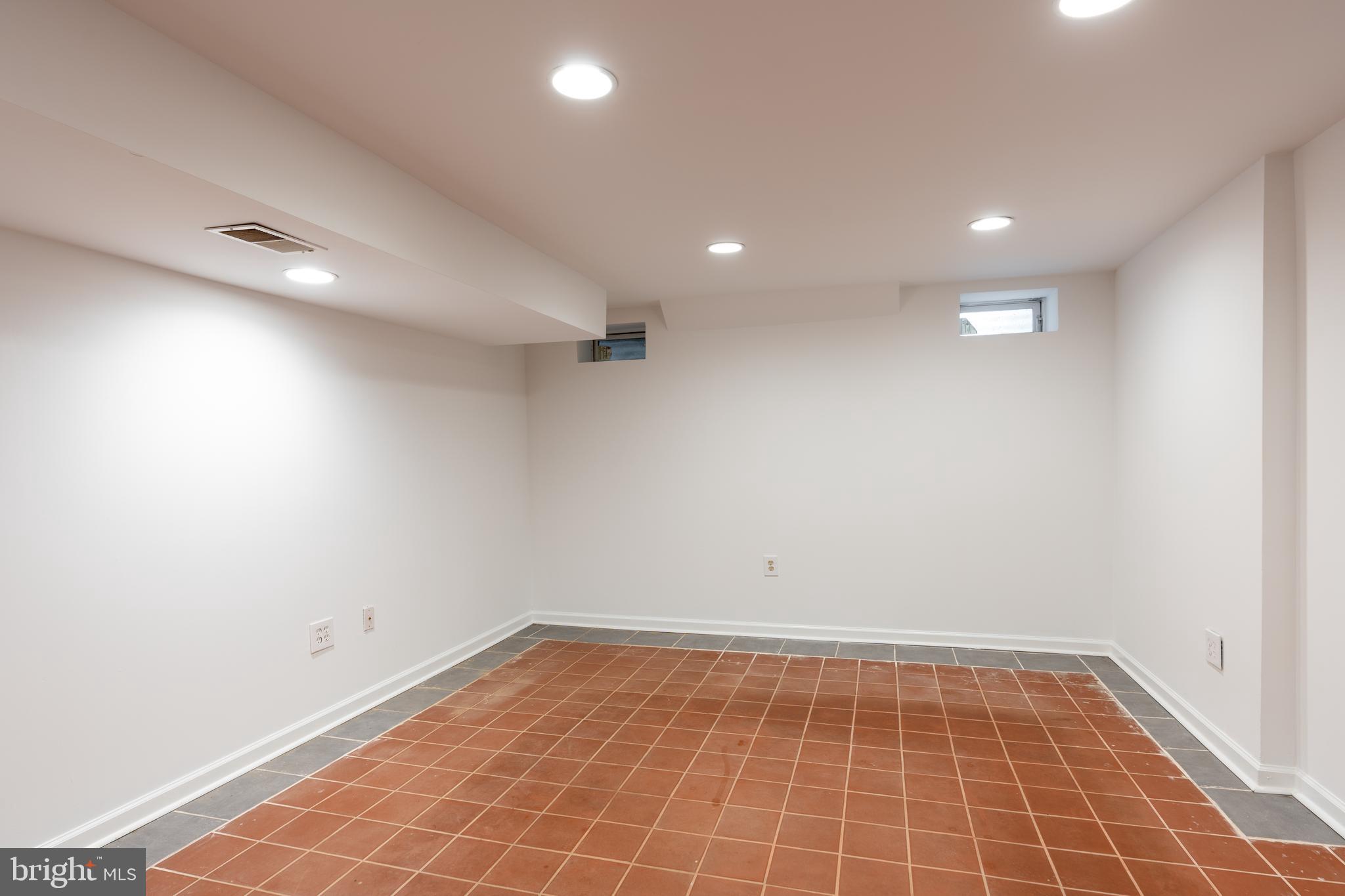 5312 BALTIMORE AVENUE