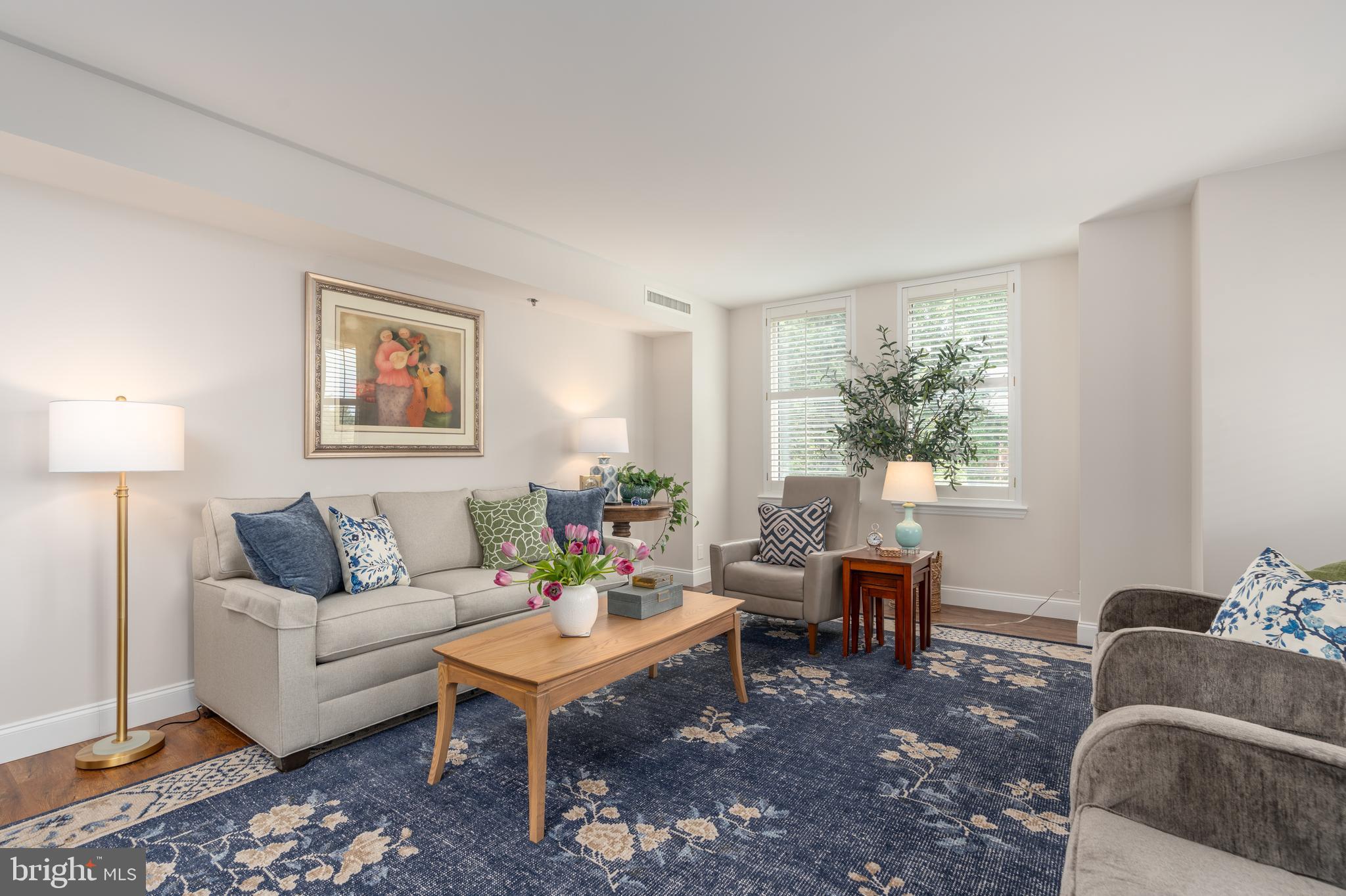 5809 NICHOLSON LANE 301