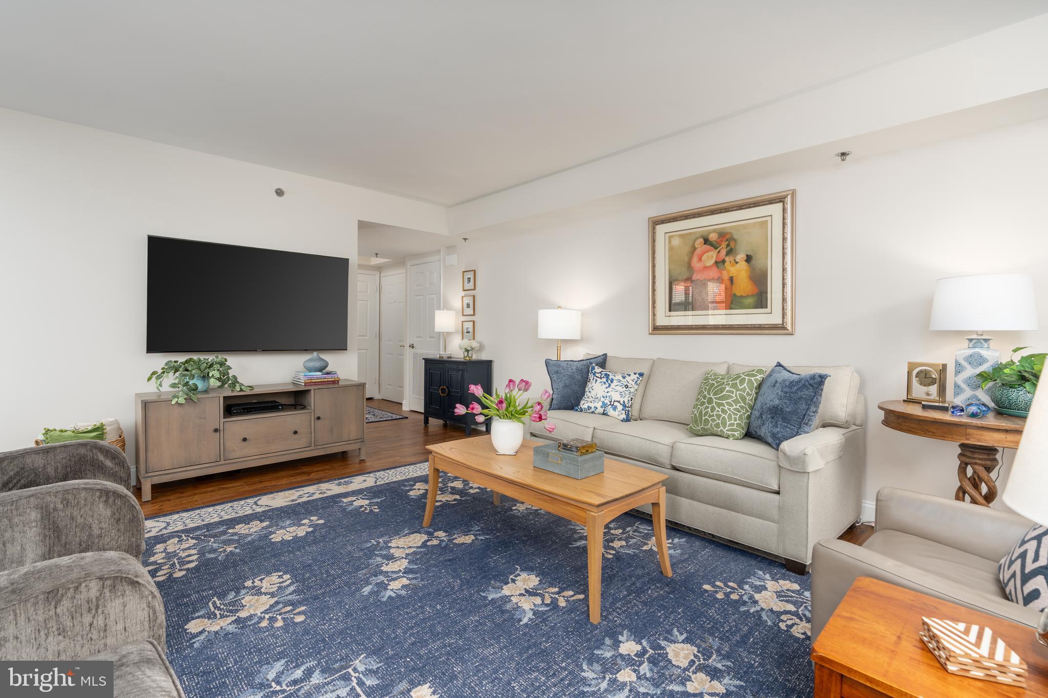 5809 NICHOLSON LANE 301