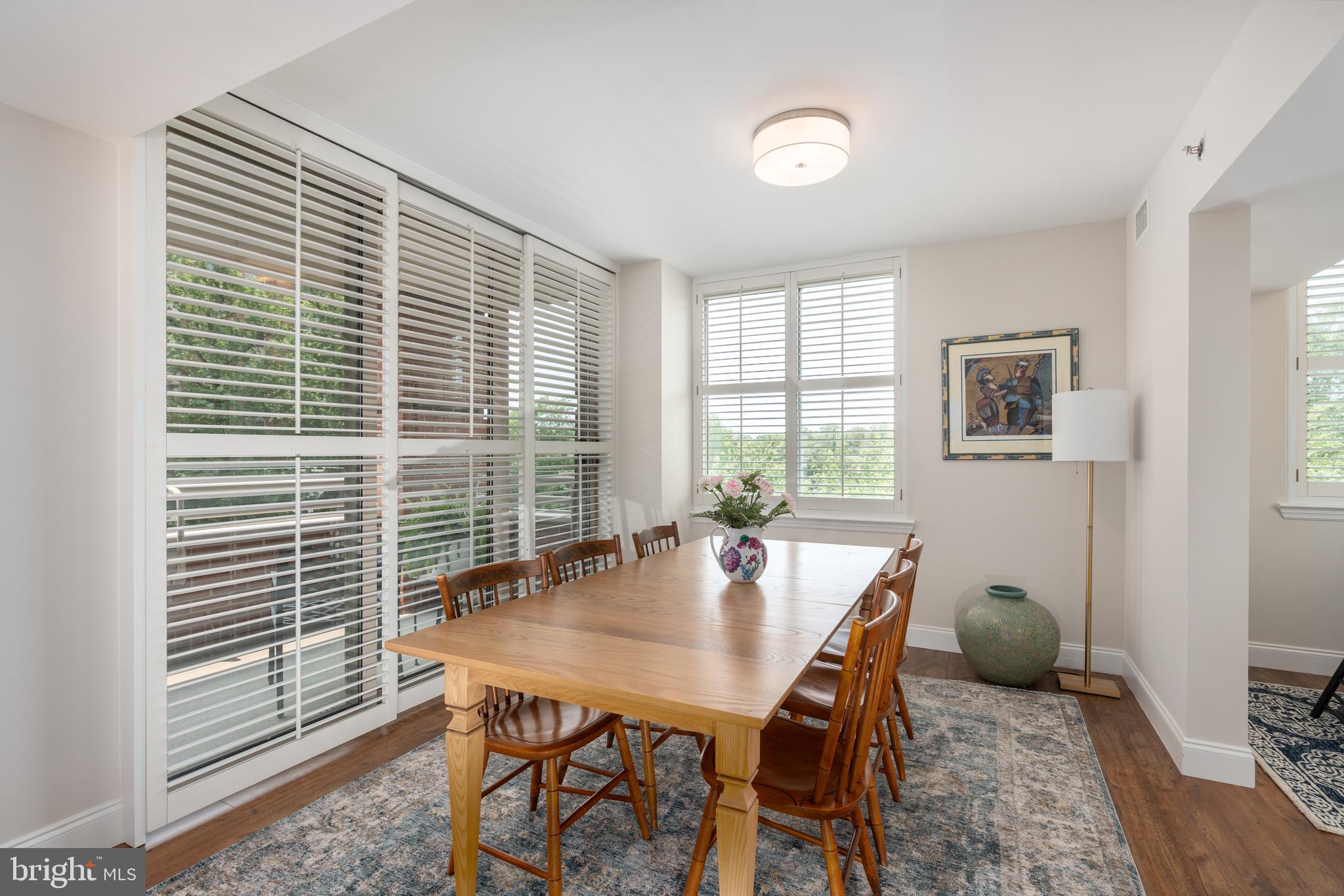 5809 NICHOLSON LANE 301