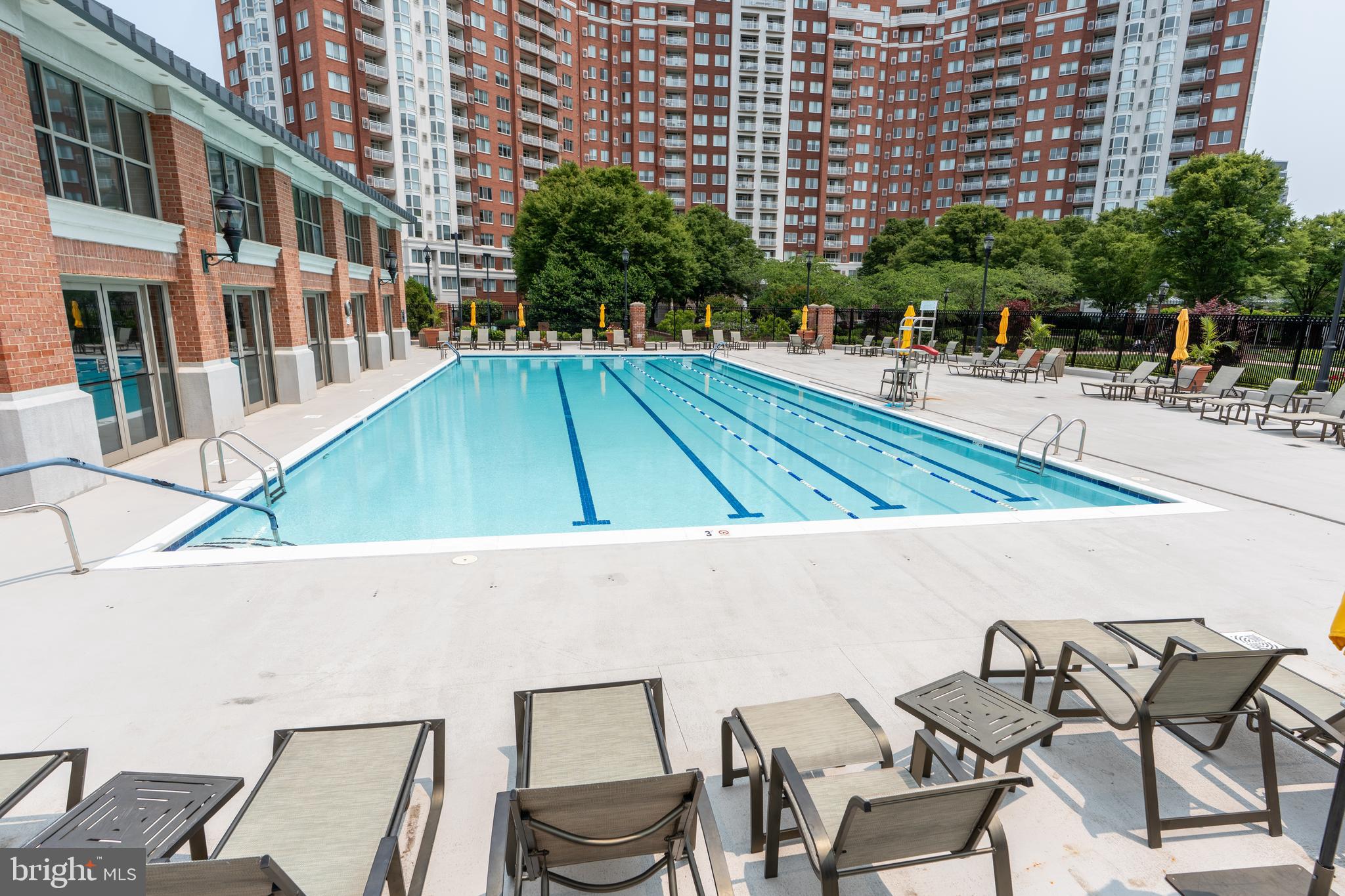 5809 NICHOLSON LANE 301