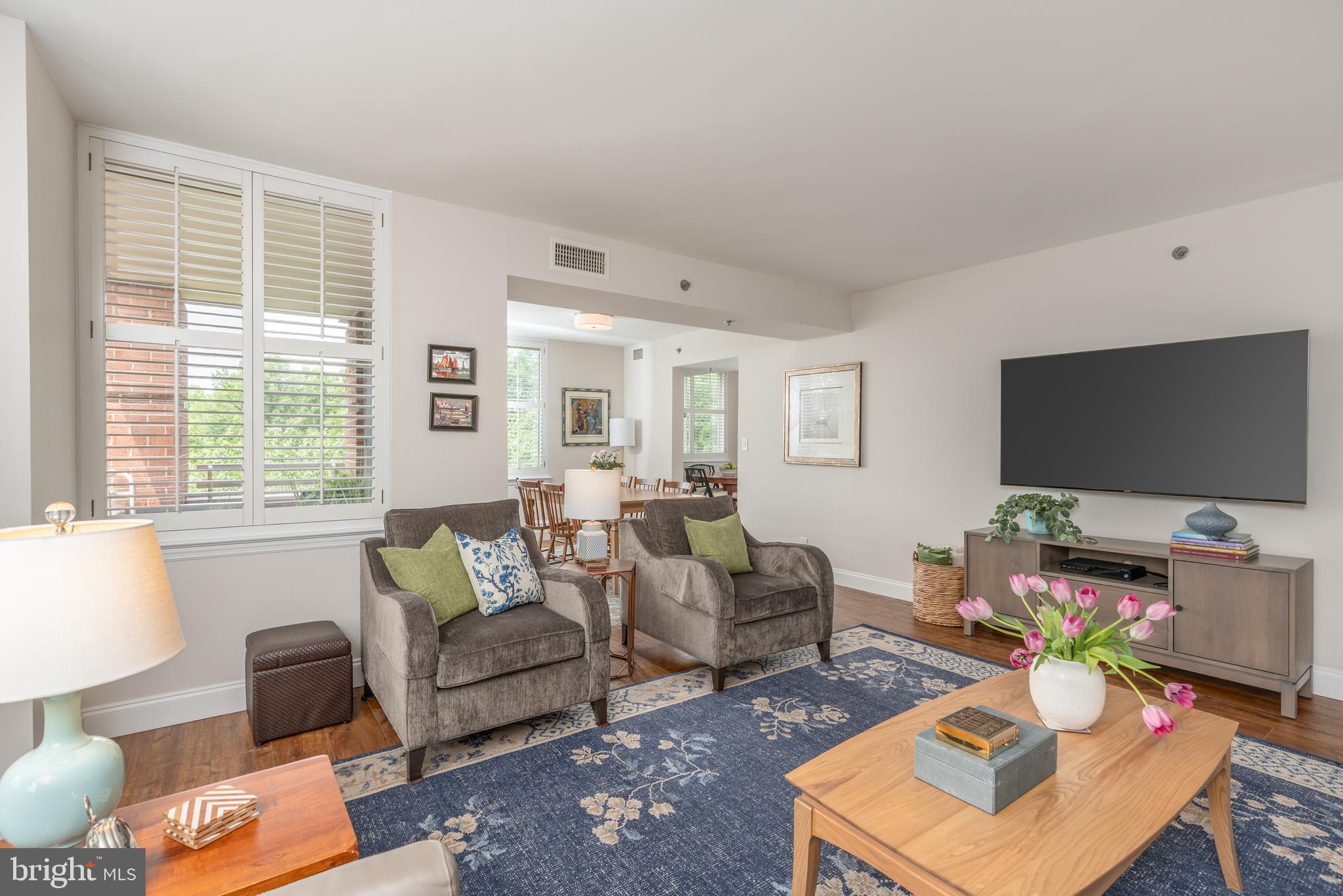 5809 NICHOLSON LANE 301