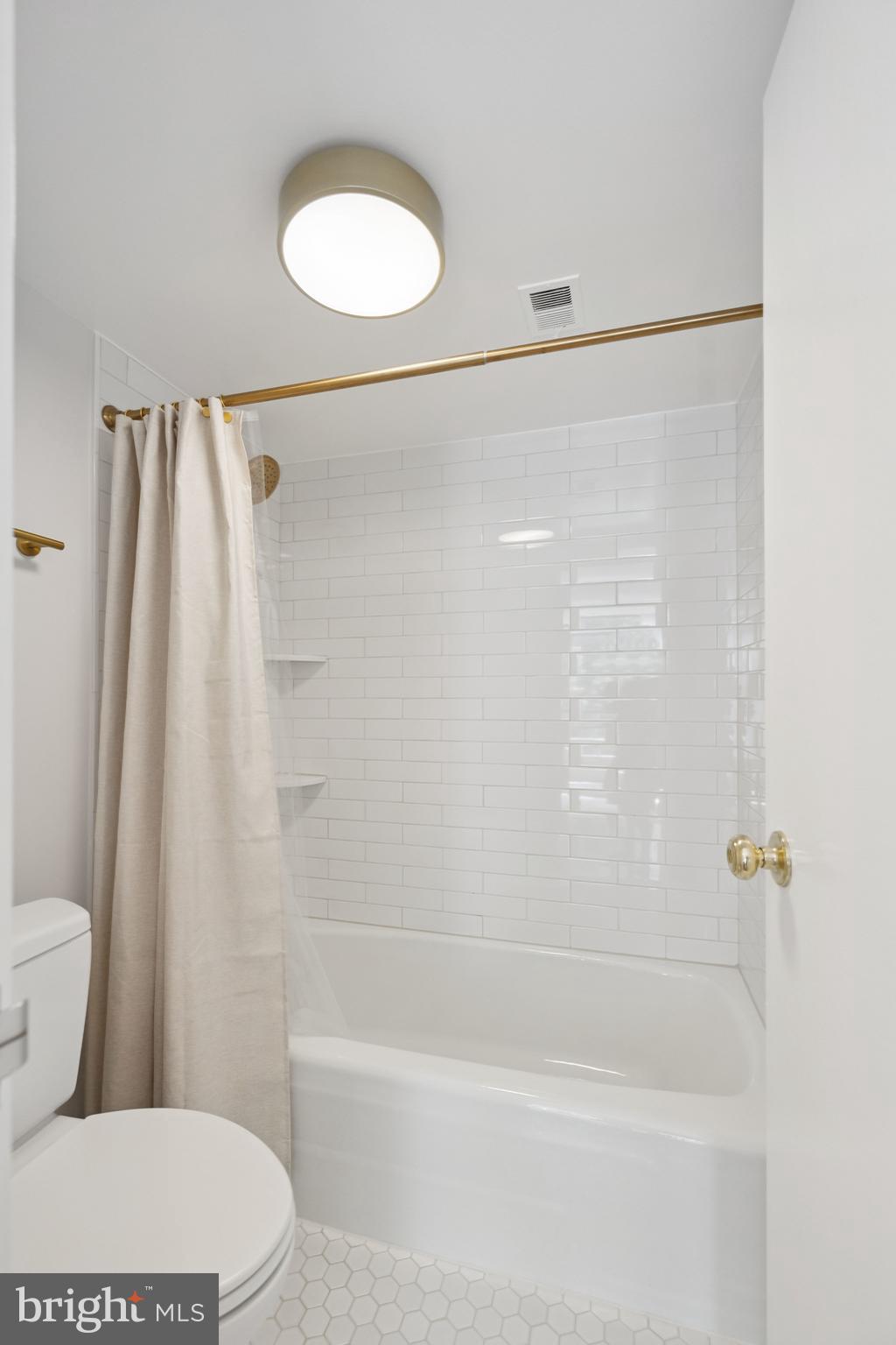 4956 SENTINEL DRIVE 9-401