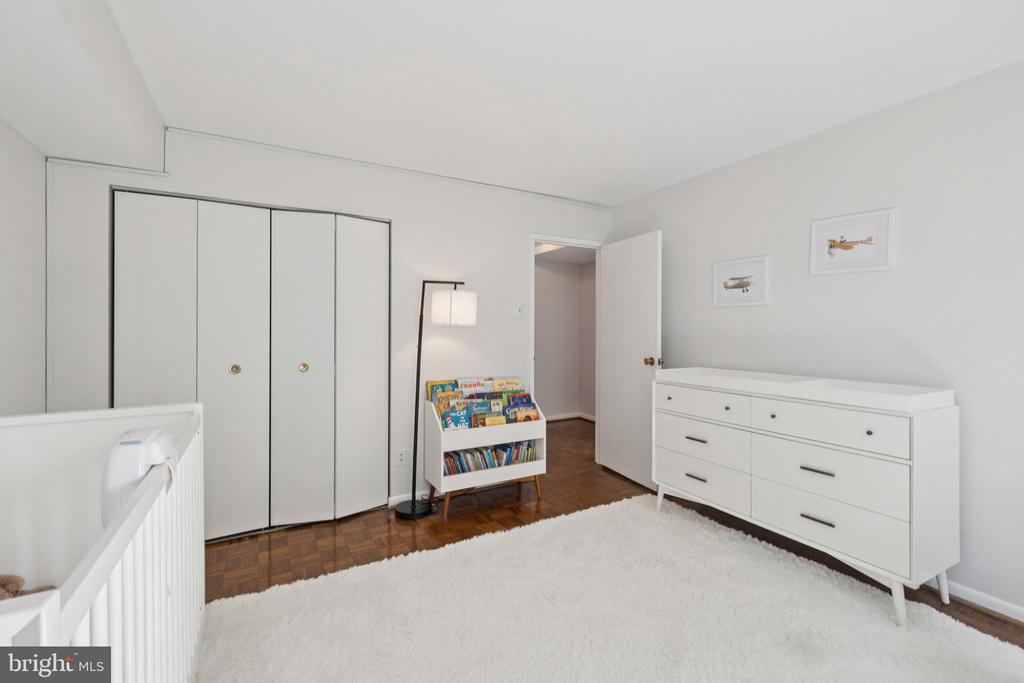 4956 SENTINEL DRIVE 9-401