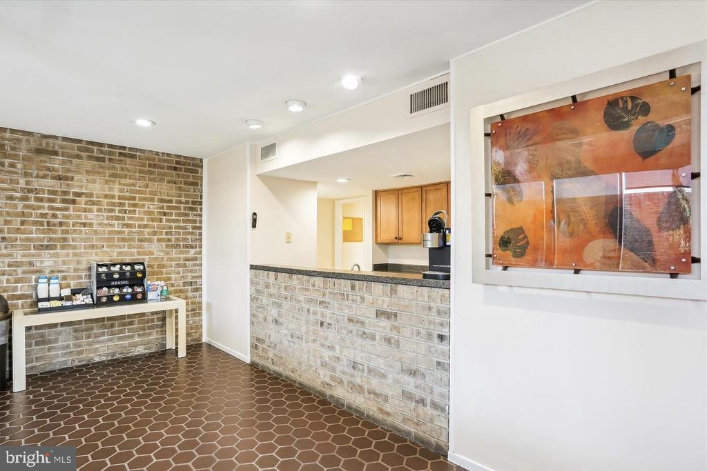 4956 SENTINEL DRIVE 9-401