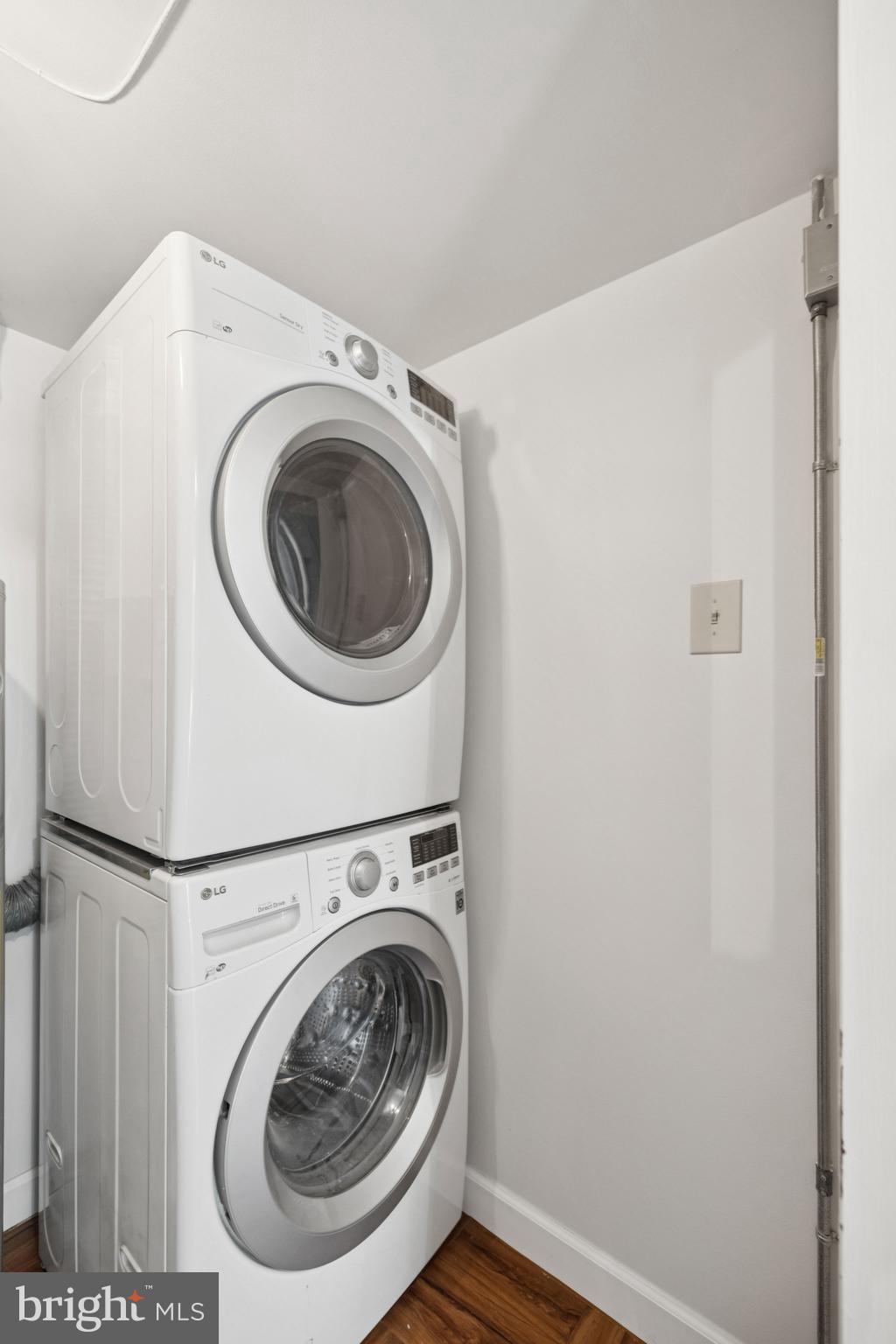 4956 SENTINEL DRIVE 9-401