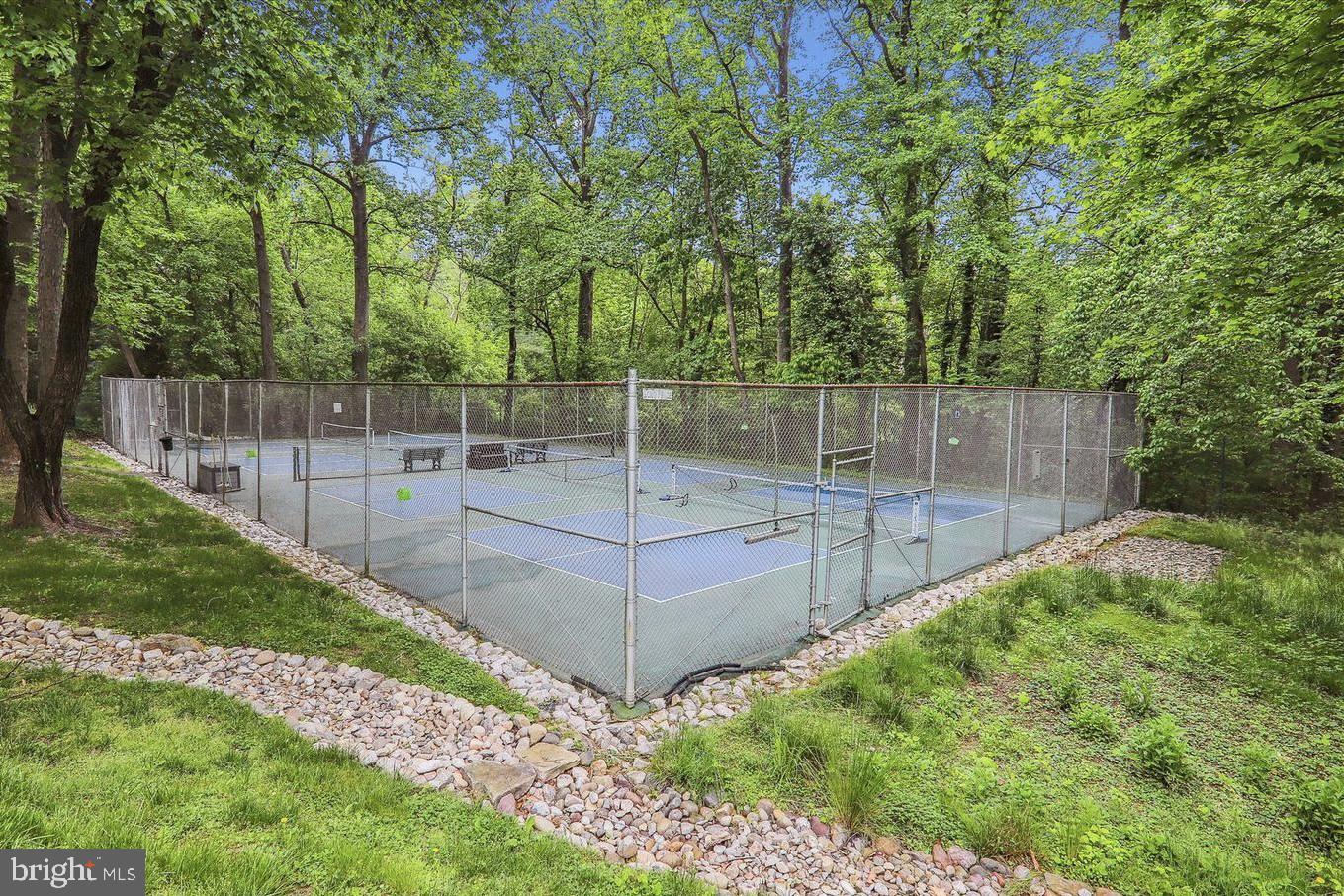 4956 SENTINEL DRIVE 9-401