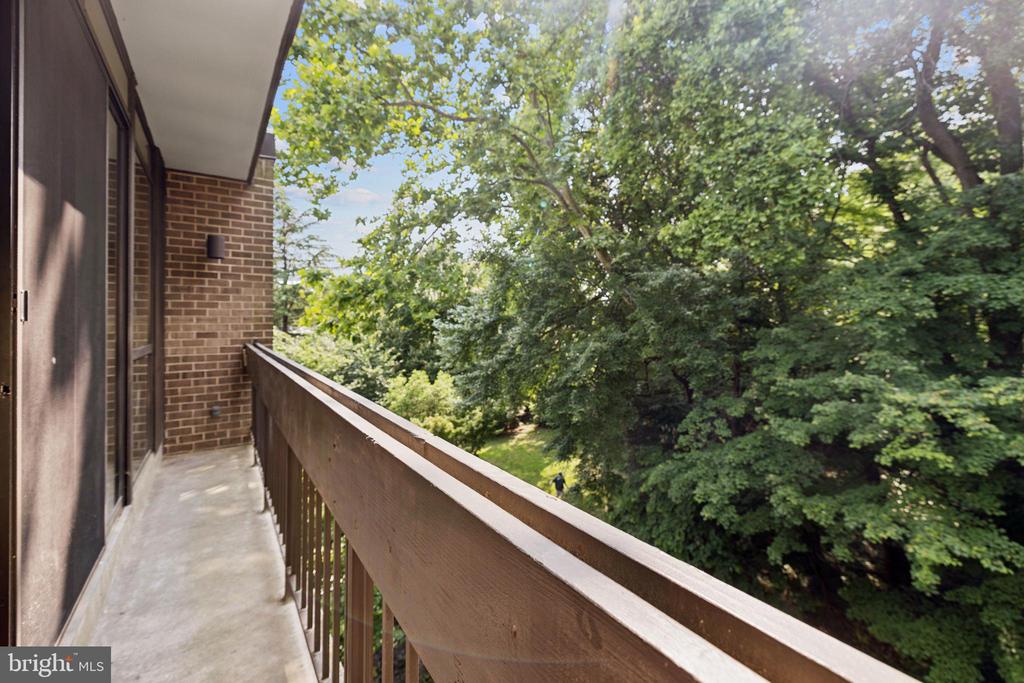 4956 SENTINEL DRIVE 9-401