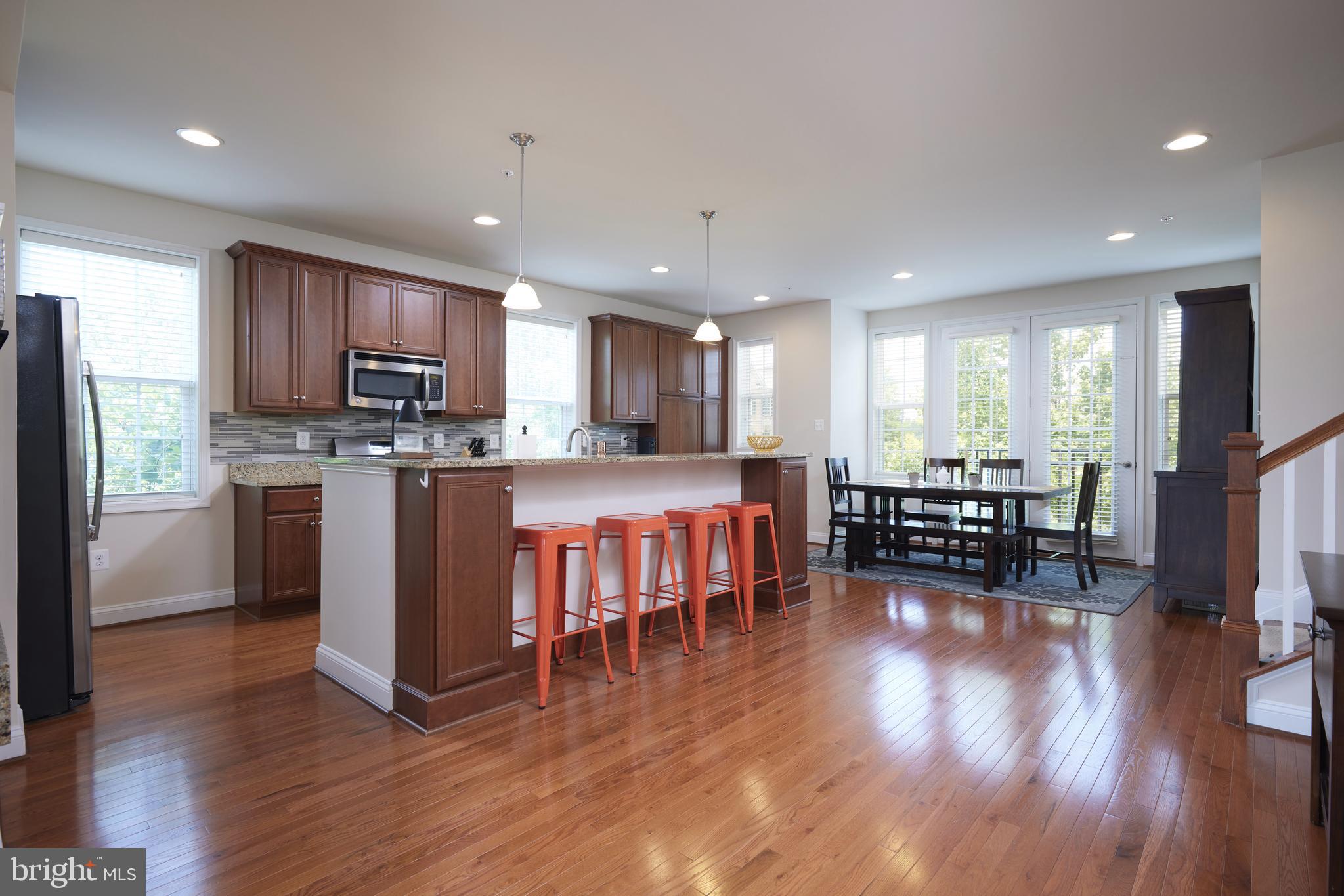 400 BLUE FLAX PLACE