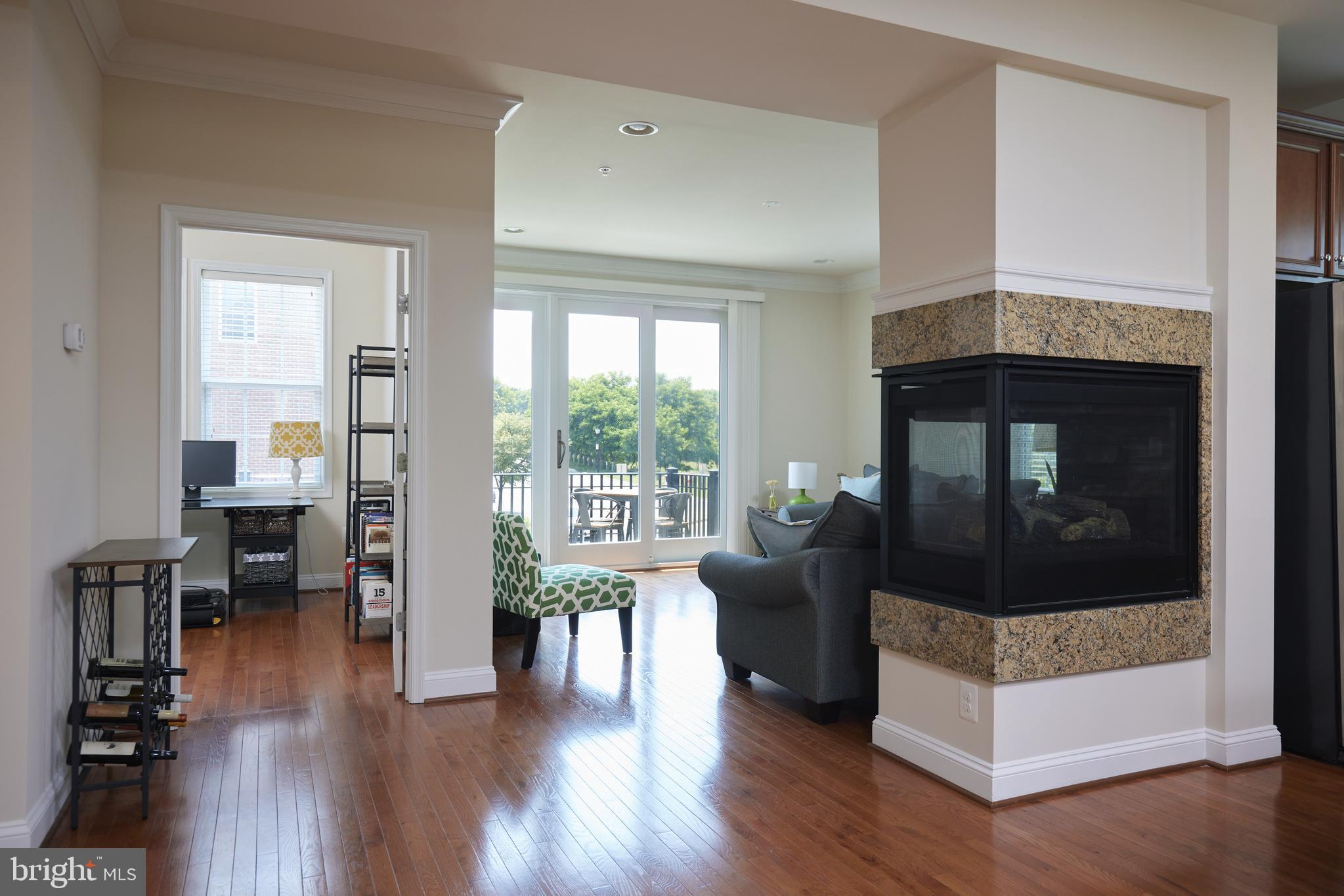 400 BLUE FLAX PLACE