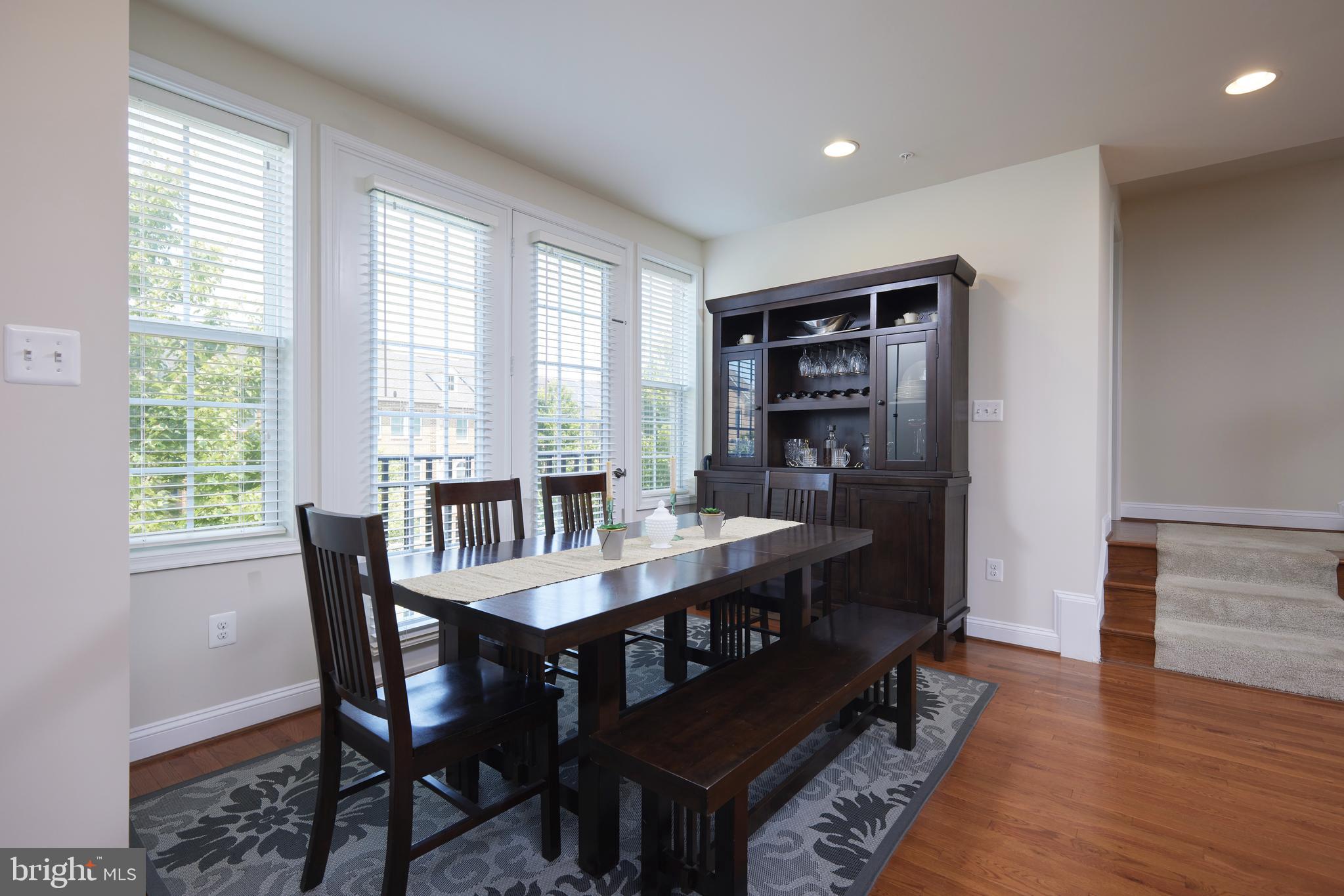 400 BLUE FLAX PLACE