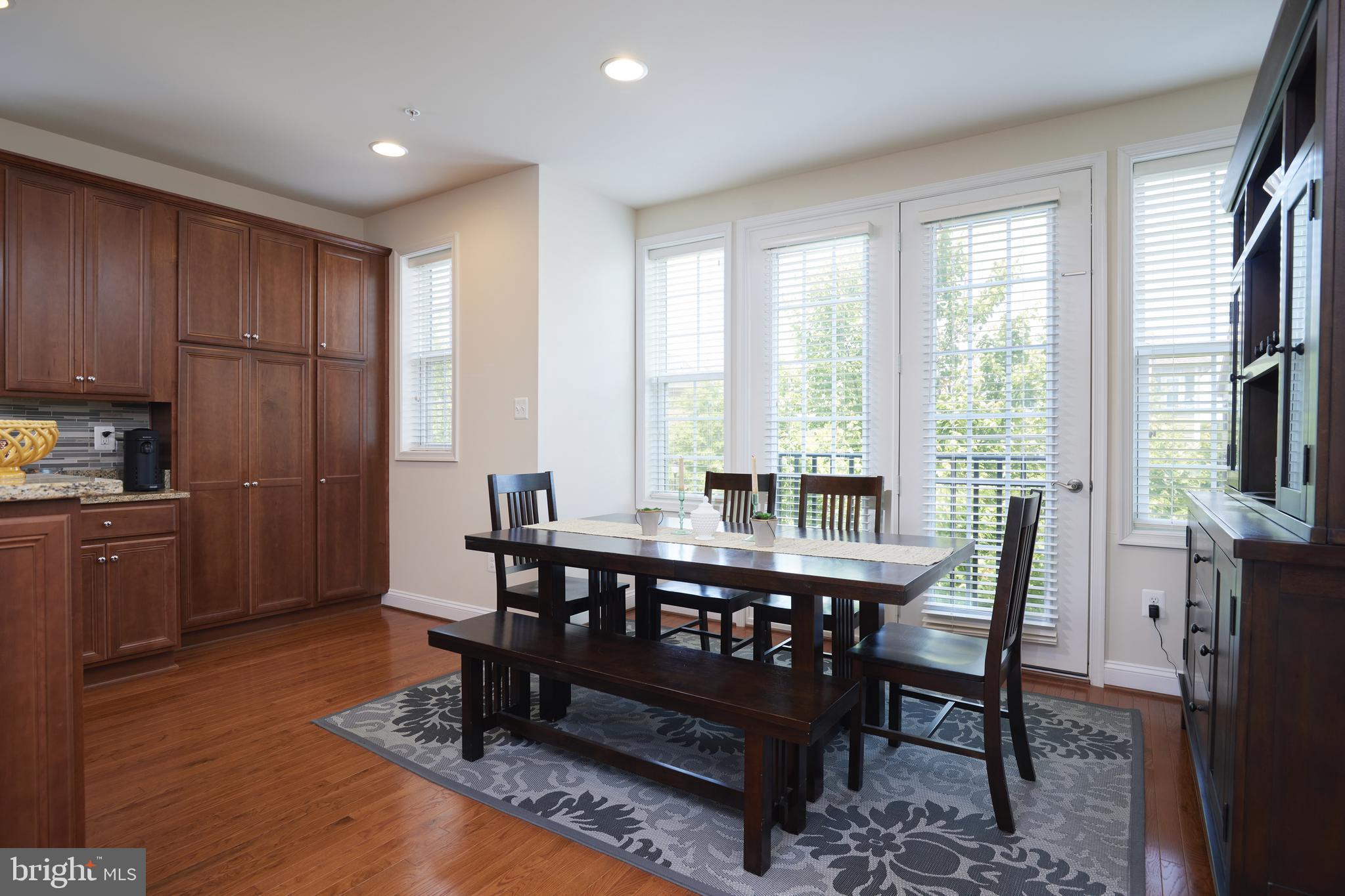 400 BLUE FLAX PLACE