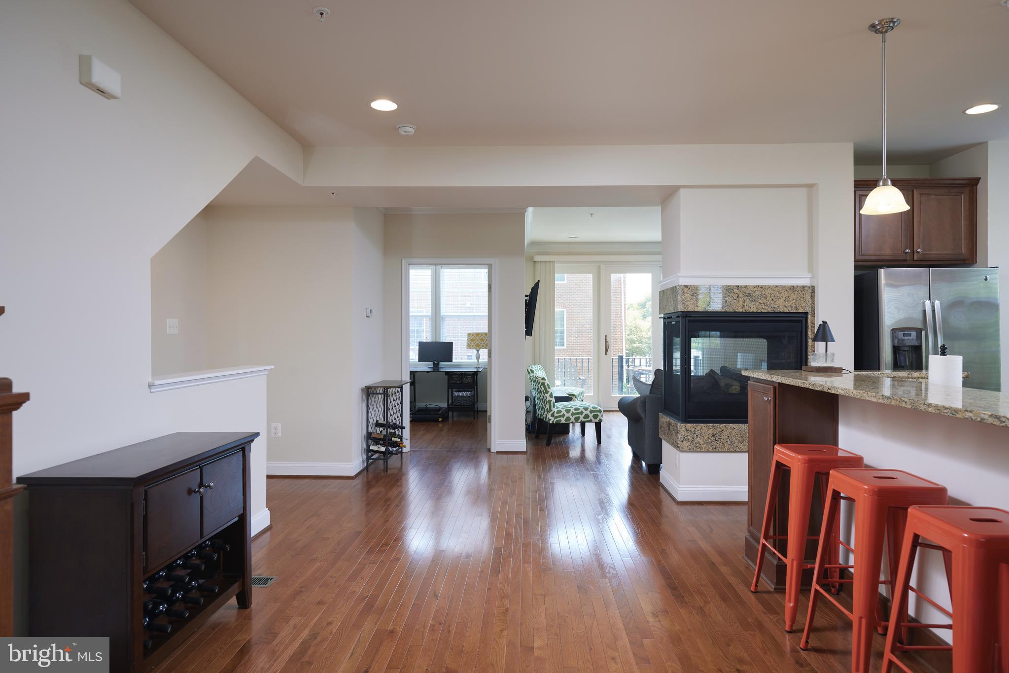 400 BLUE FLAX PLACE