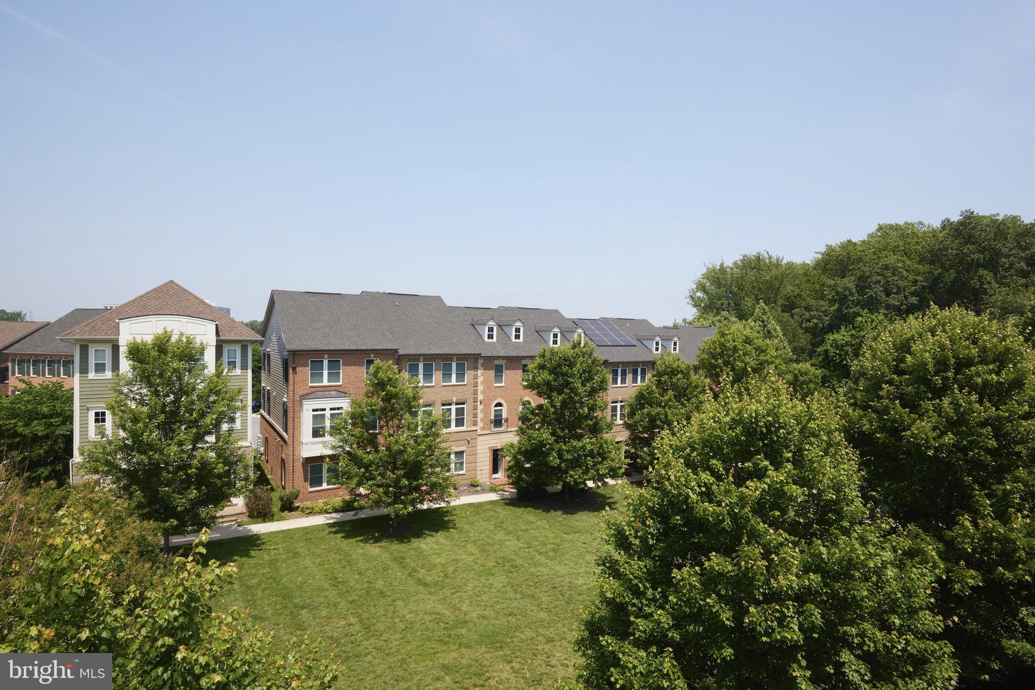 400 BLUE FLAX PLACE