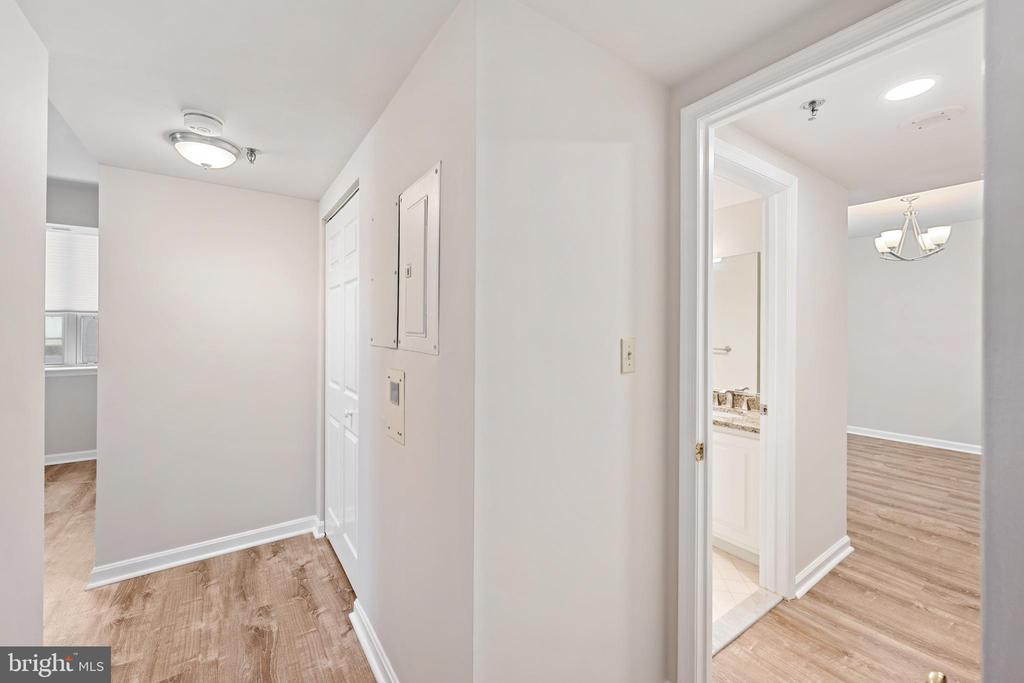 4808 MOORLAND LANE 207