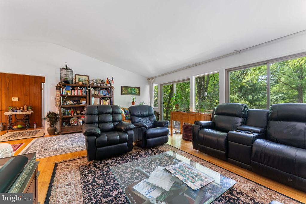 8207 LILLY STONE DRIVE