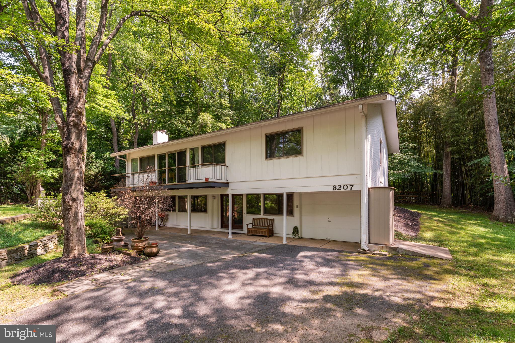 8207 LILLY STONE DRIVE