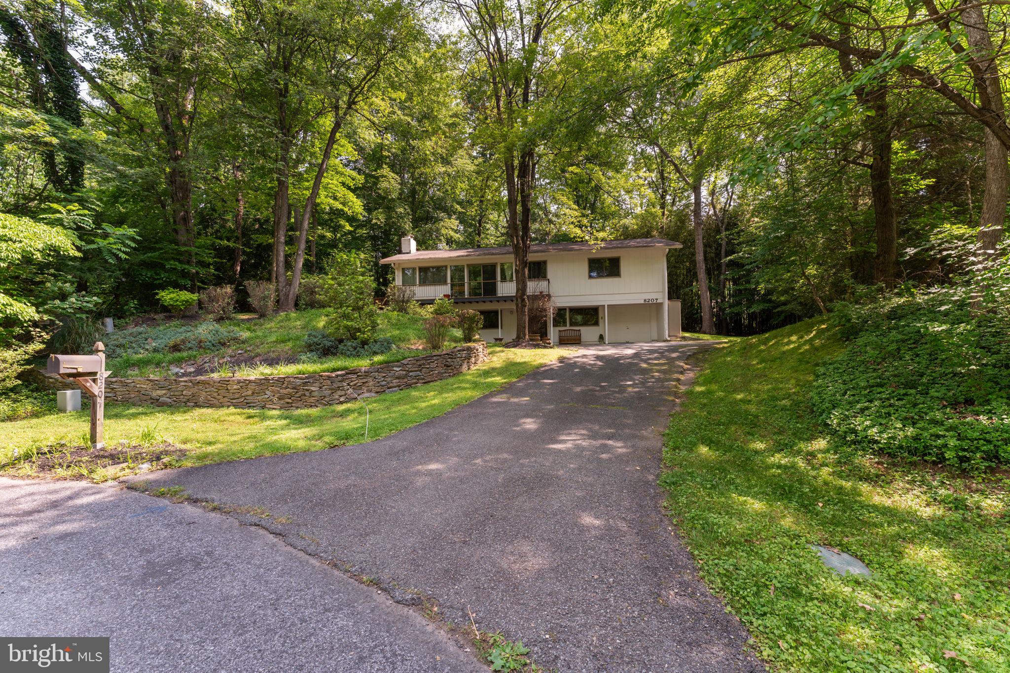 8207 LILLY STONE DRIVE